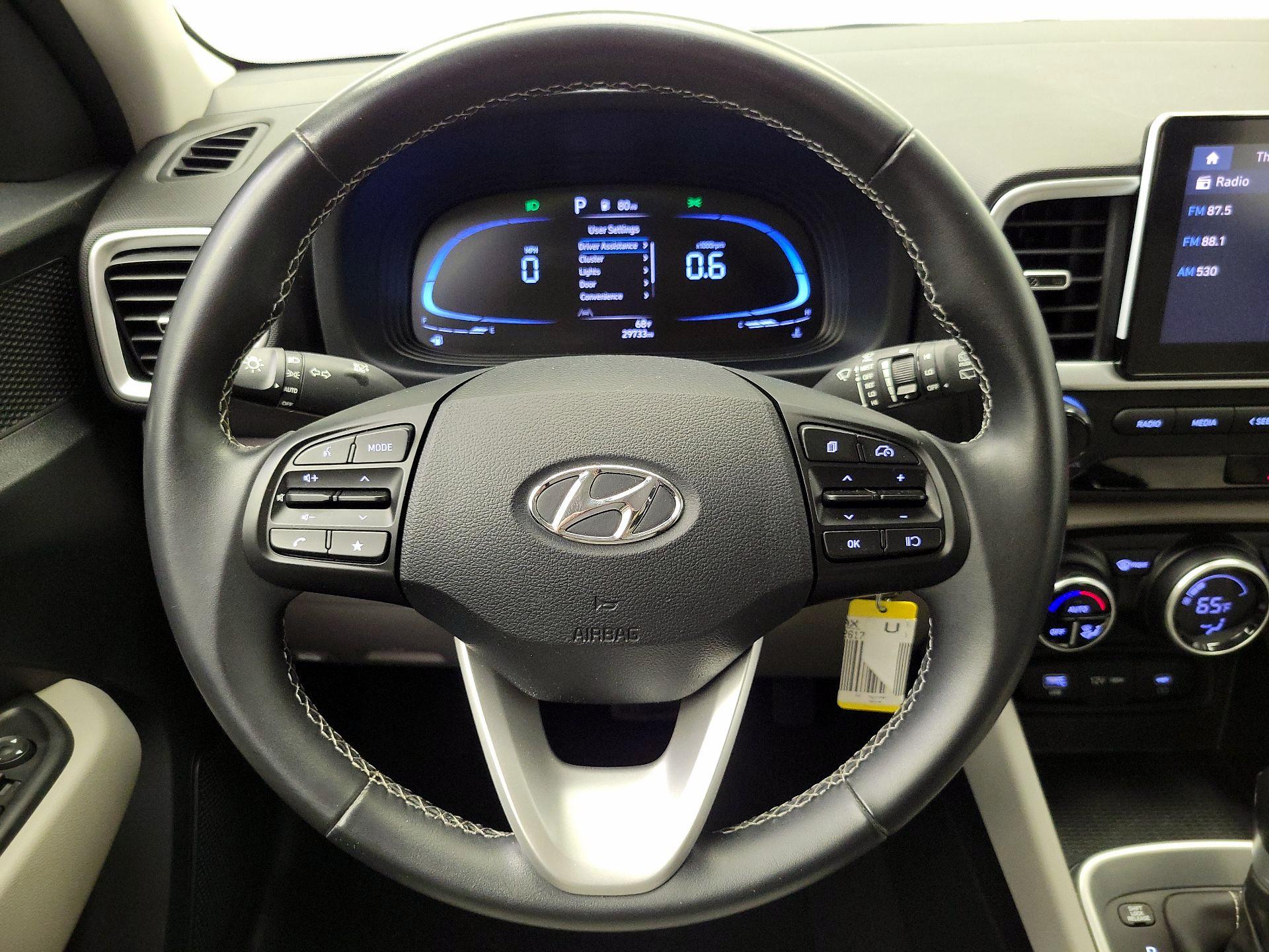 Thumbnail: 2023 Hyundai Venue - 10