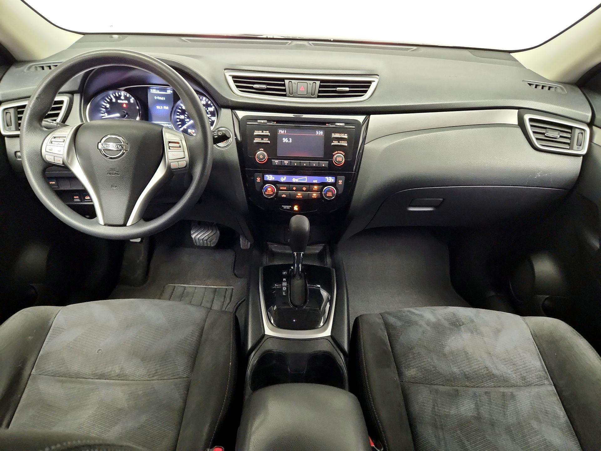 Thumbnail: 2015 Nissan Rogue - 9