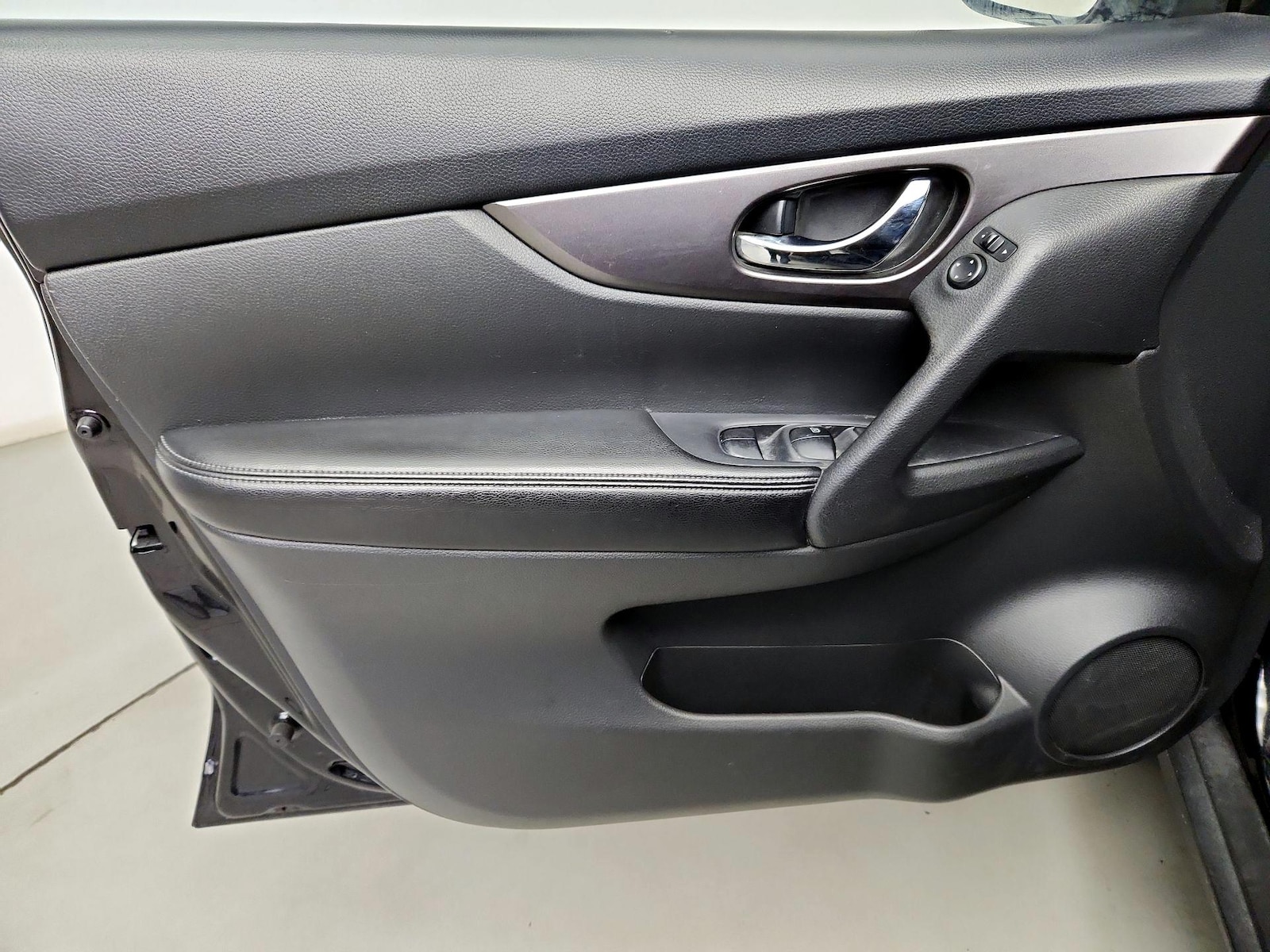 2015 Nissan Rogue SV - Photo 13