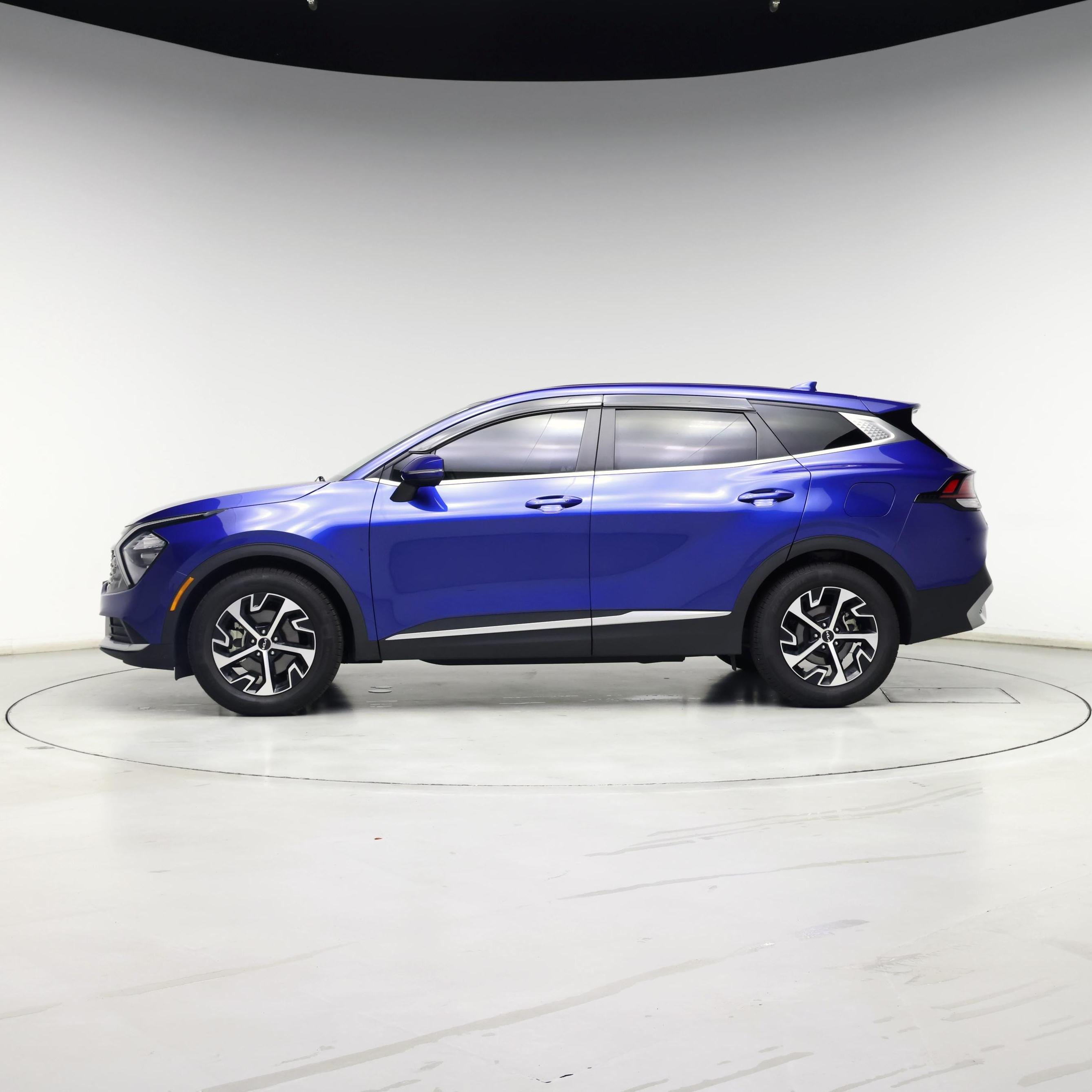 Thumbnail: 2023 Kia Sportage - 3