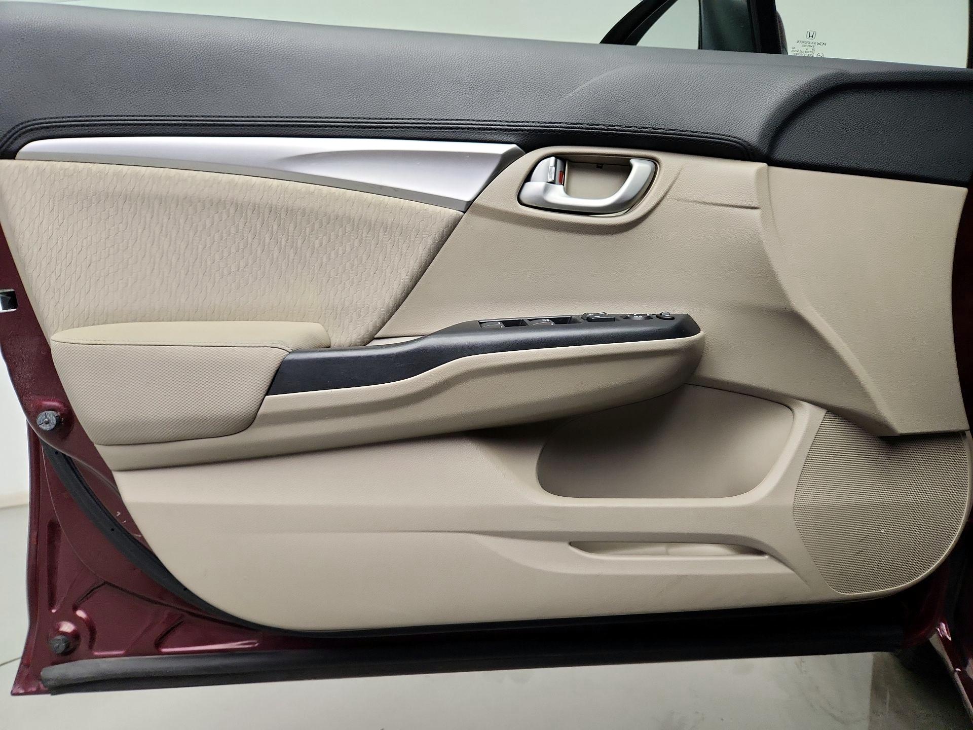 Thumbnail: 2015 Honda Civic - 12