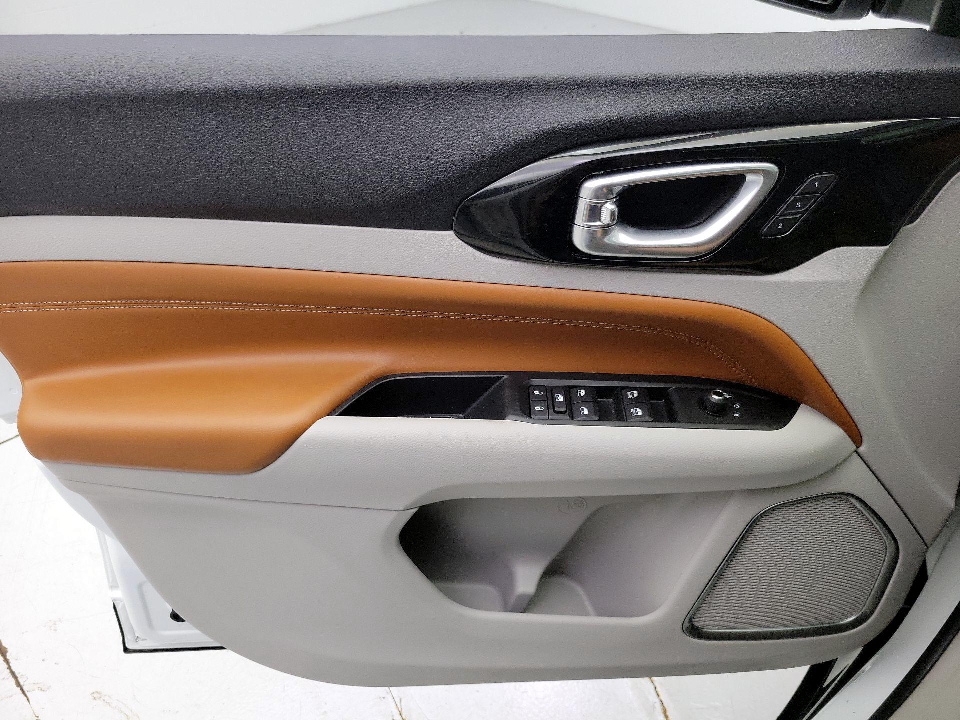 Thumbnail: 2022 Jeep Compass - 12