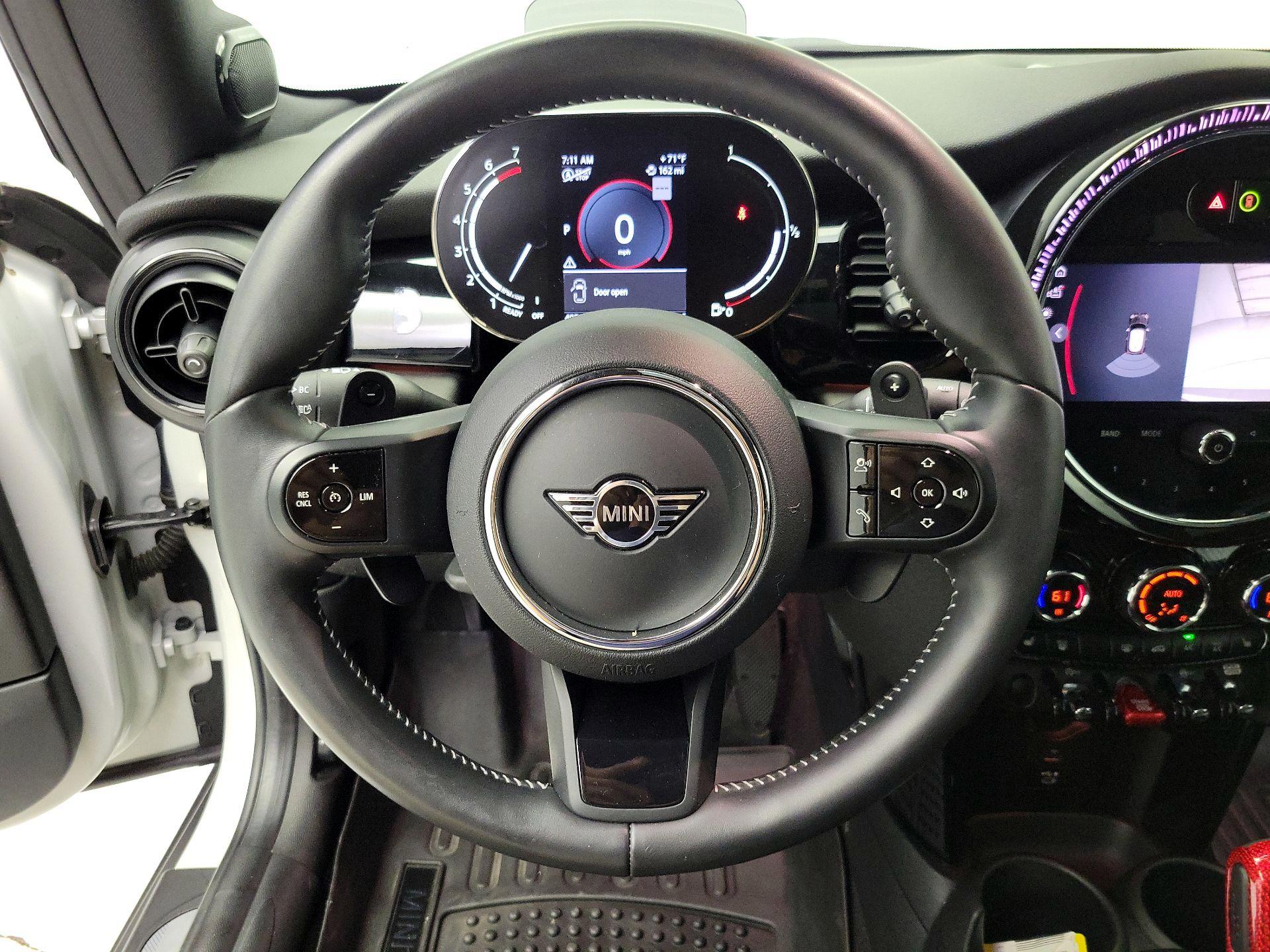Thumbnail: 2022 MINI Cooper Hardtop - 10