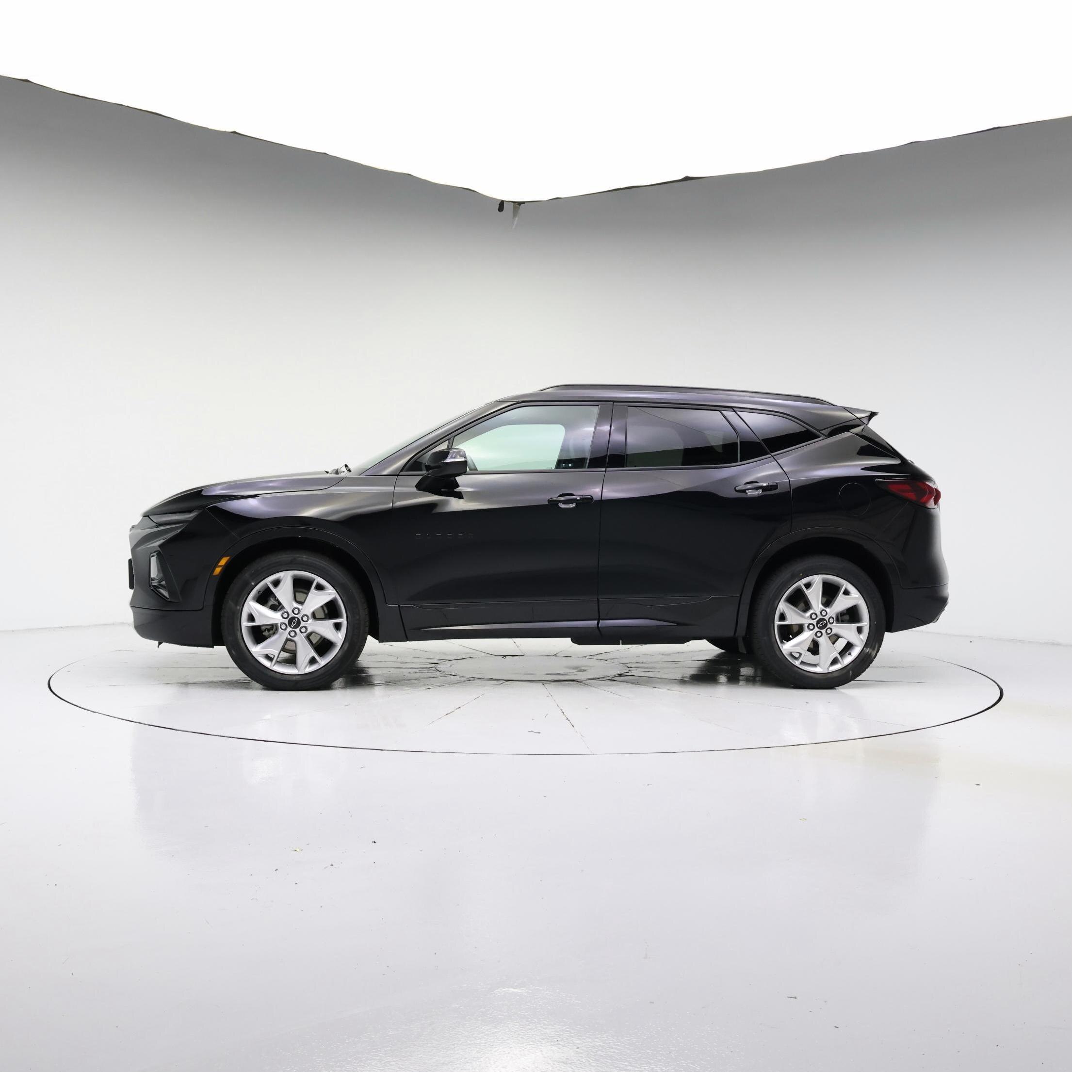 Thumbnail: 2022 Chevrolet Blazer - 3