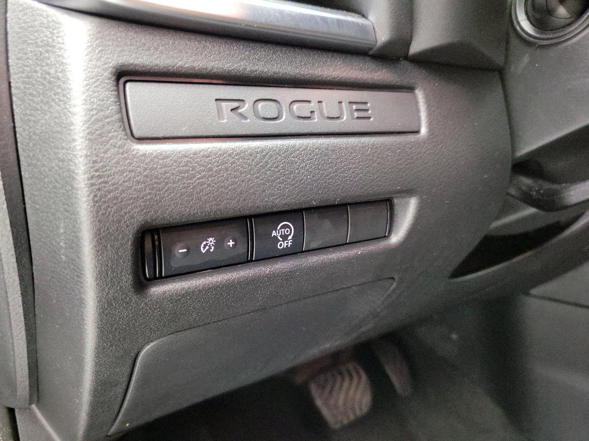 Thumbnail: 2023 Nissan Rogue - 13