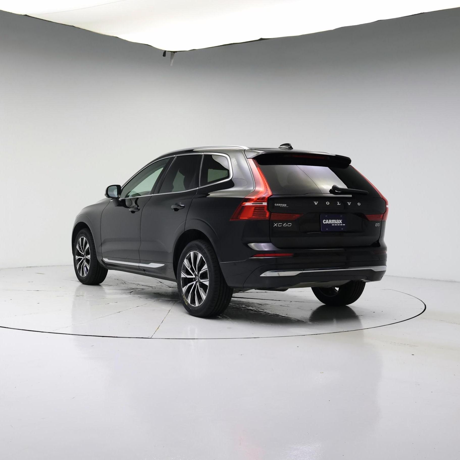 Thumbnail: 2023 Volvo XC60 - 2