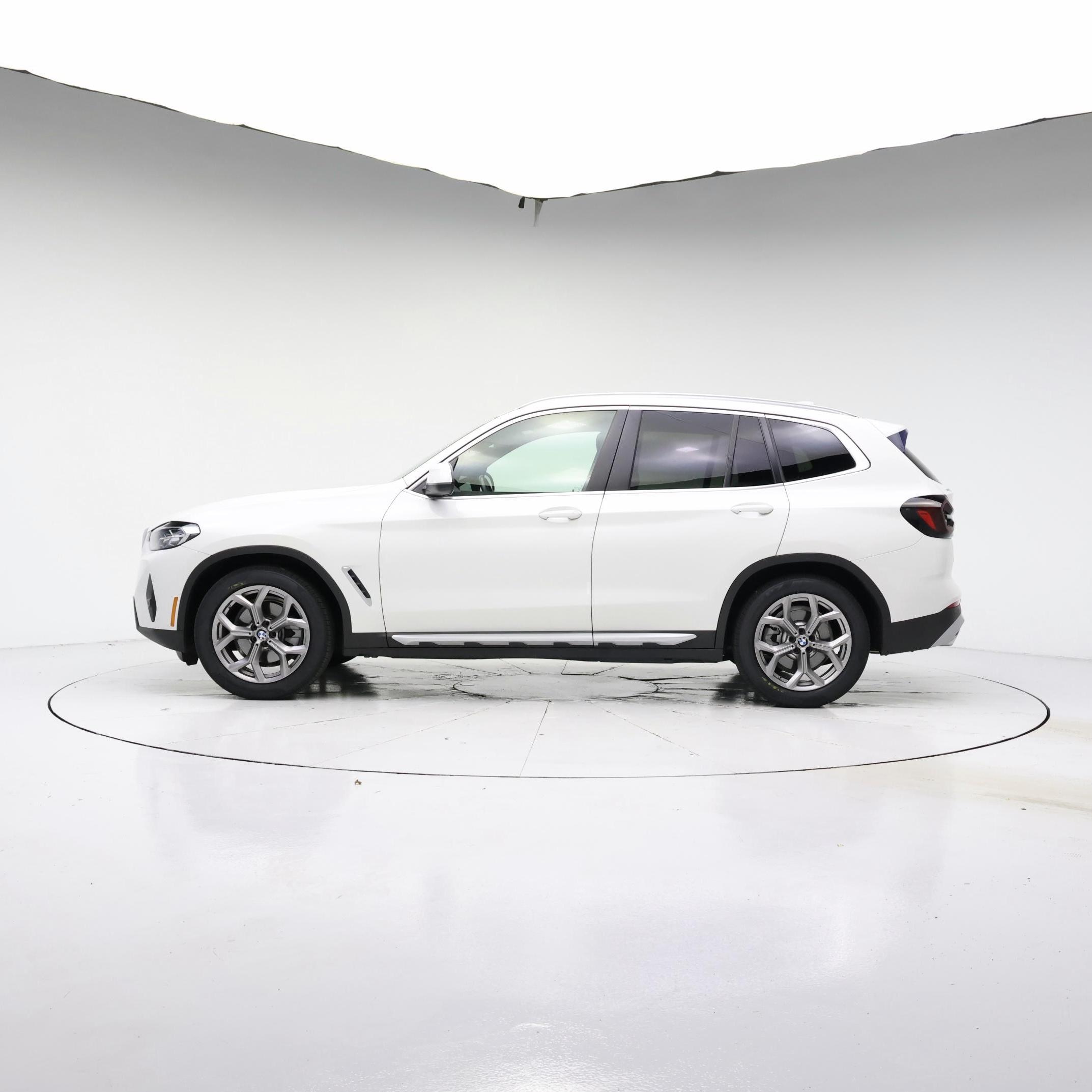 Thumbnail: 2022 BMW X3 - 3