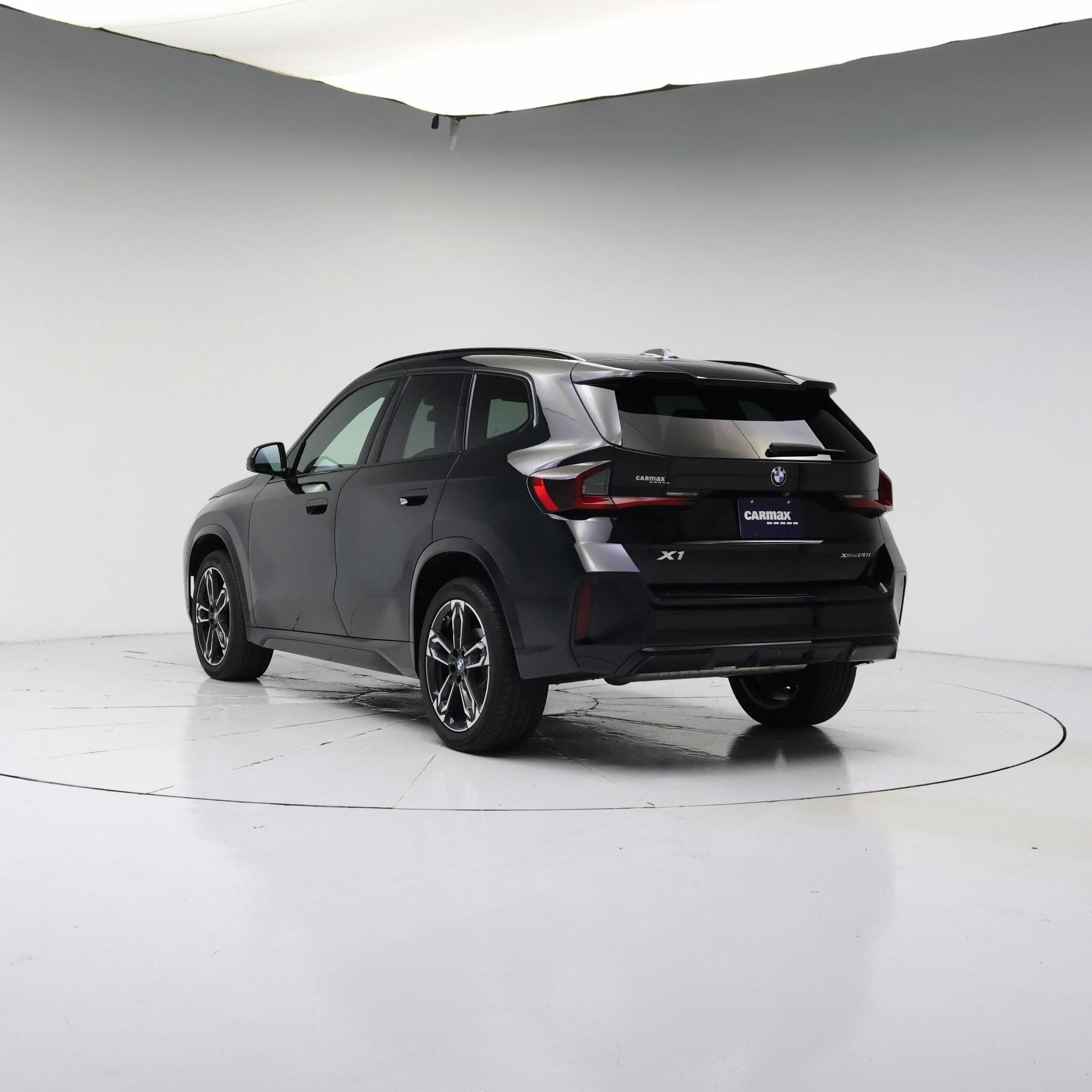 Thumbnail: 2023 BMW X1 - 2