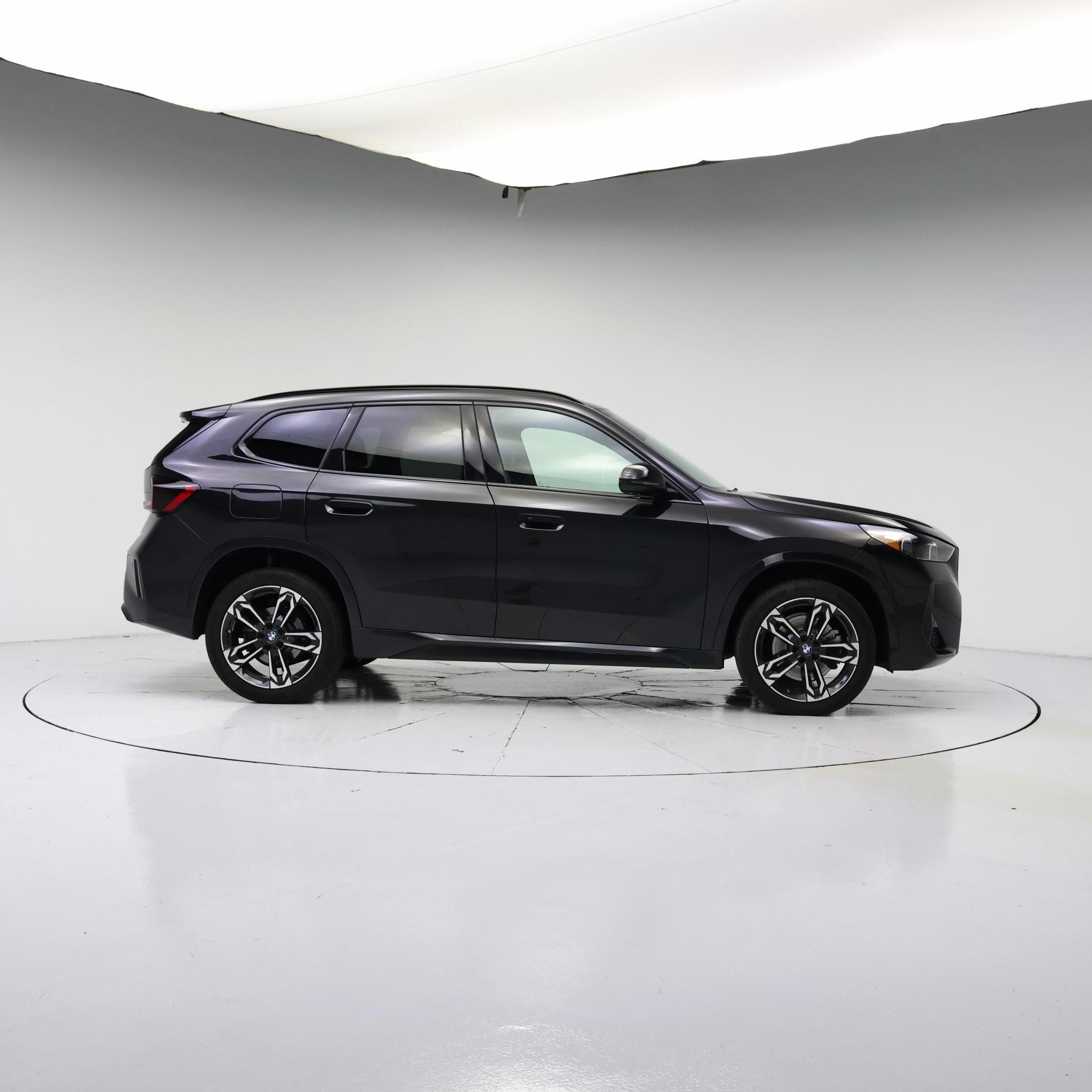 Thumbnail: 2023 BMW X1 - 7