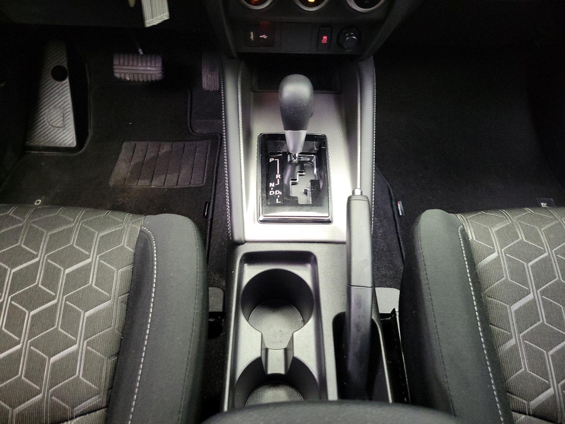 Thumbnail: 2023 Mitsubishi Outlander Sport - 17