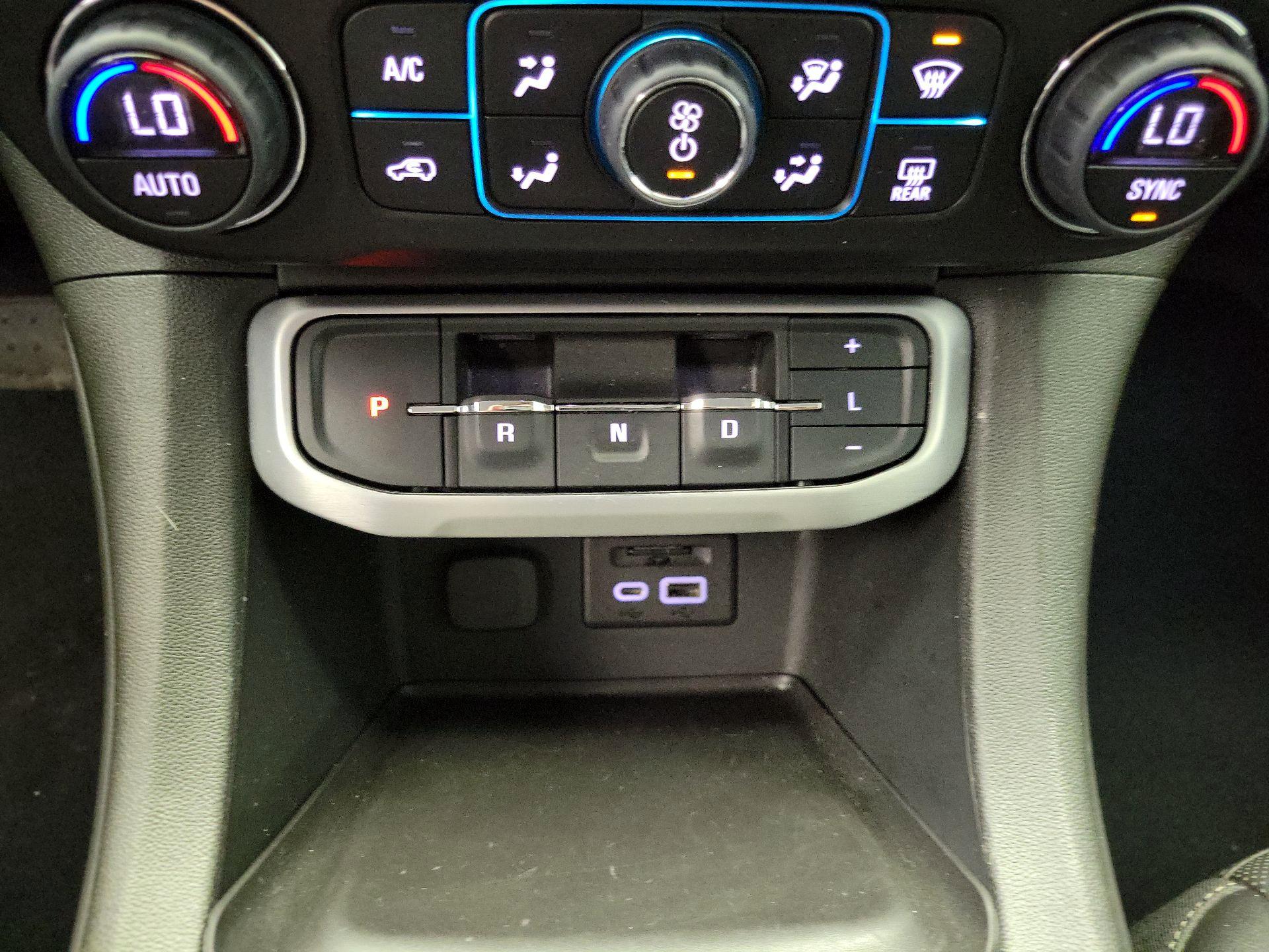 Thumbnail: 2023 GMC Acadia - 17
