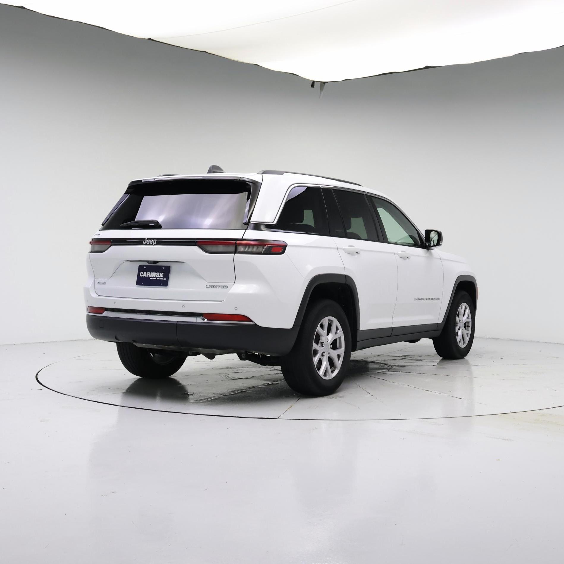 Thumbnail: 2022 Jeep Grand Cherokee - 8