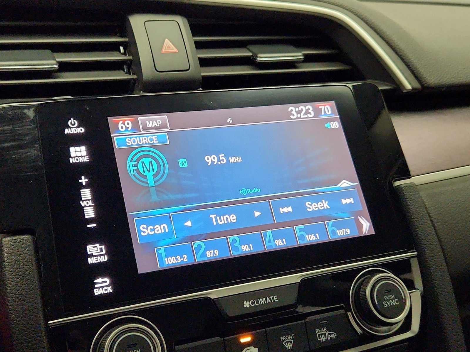2017 Honda Civic EX-L - Photo 17