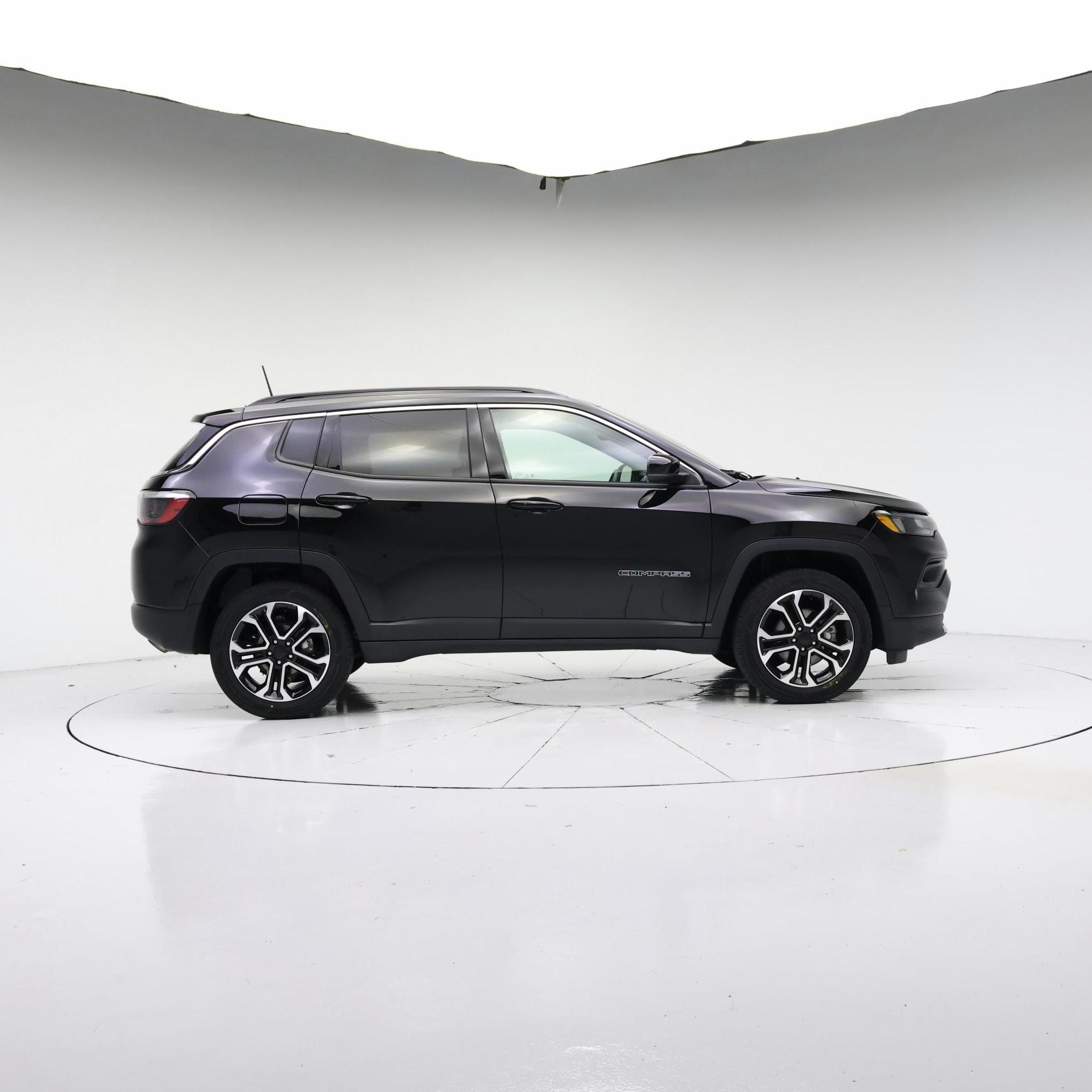 Thumbnail: 2022 Jeep Compass - 3