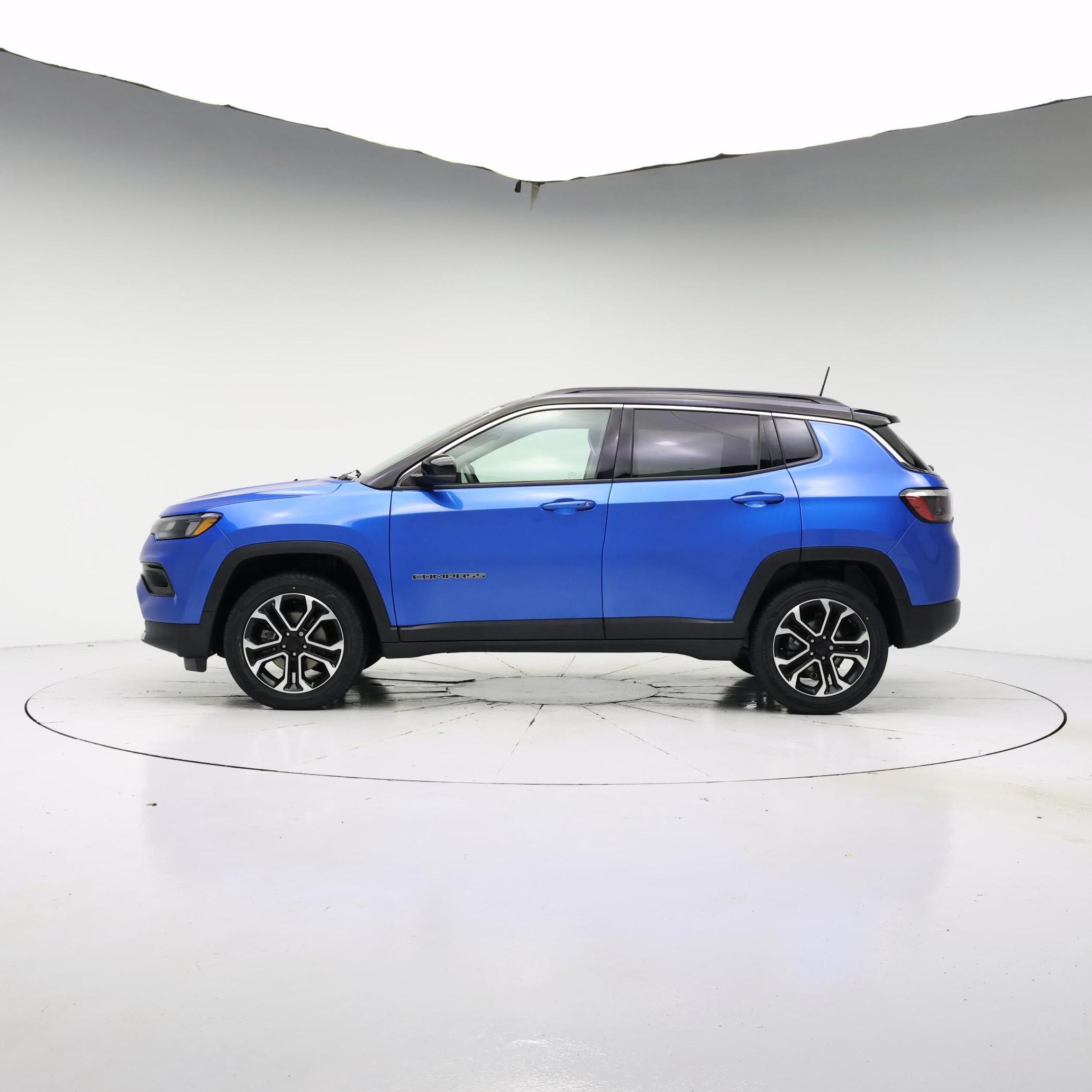 Thumbnail: 2022 Jeep Compass - 3