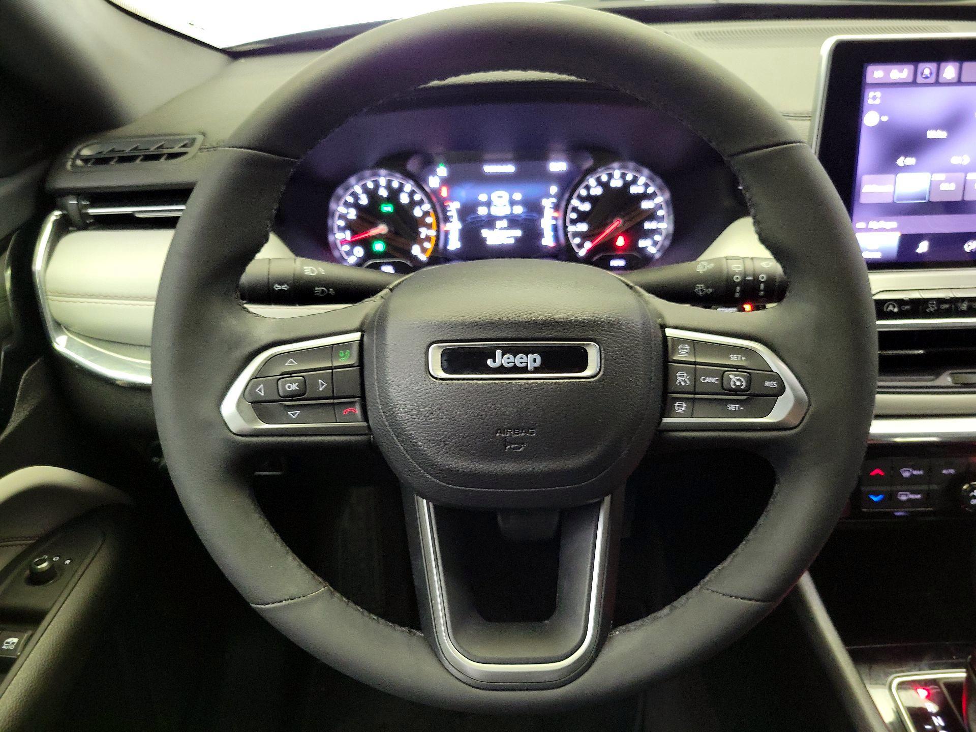 Thumbnail: 2023 Jeep Compass - 10