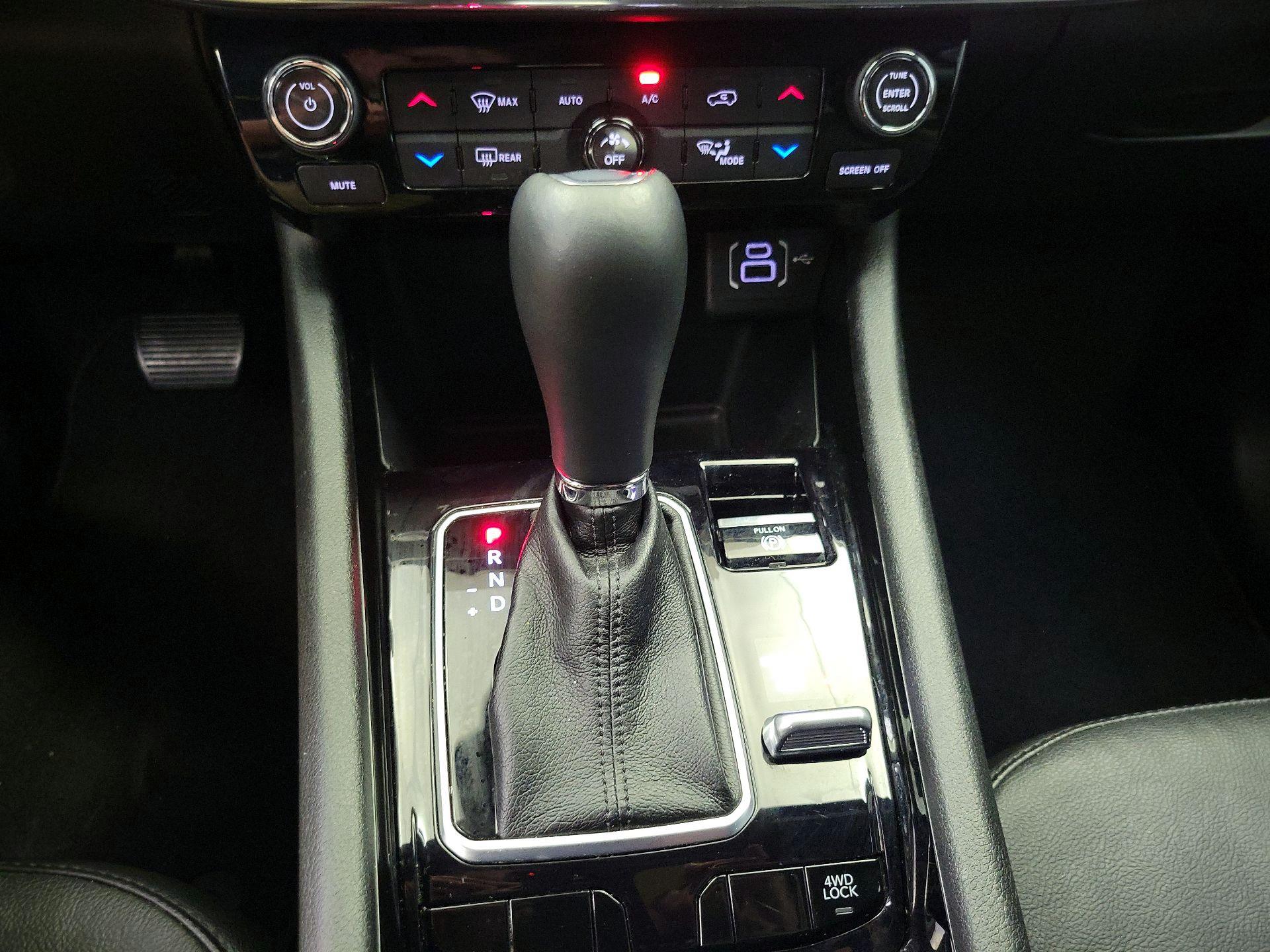 Thumbnail: 2023 Jeep Compass - 17