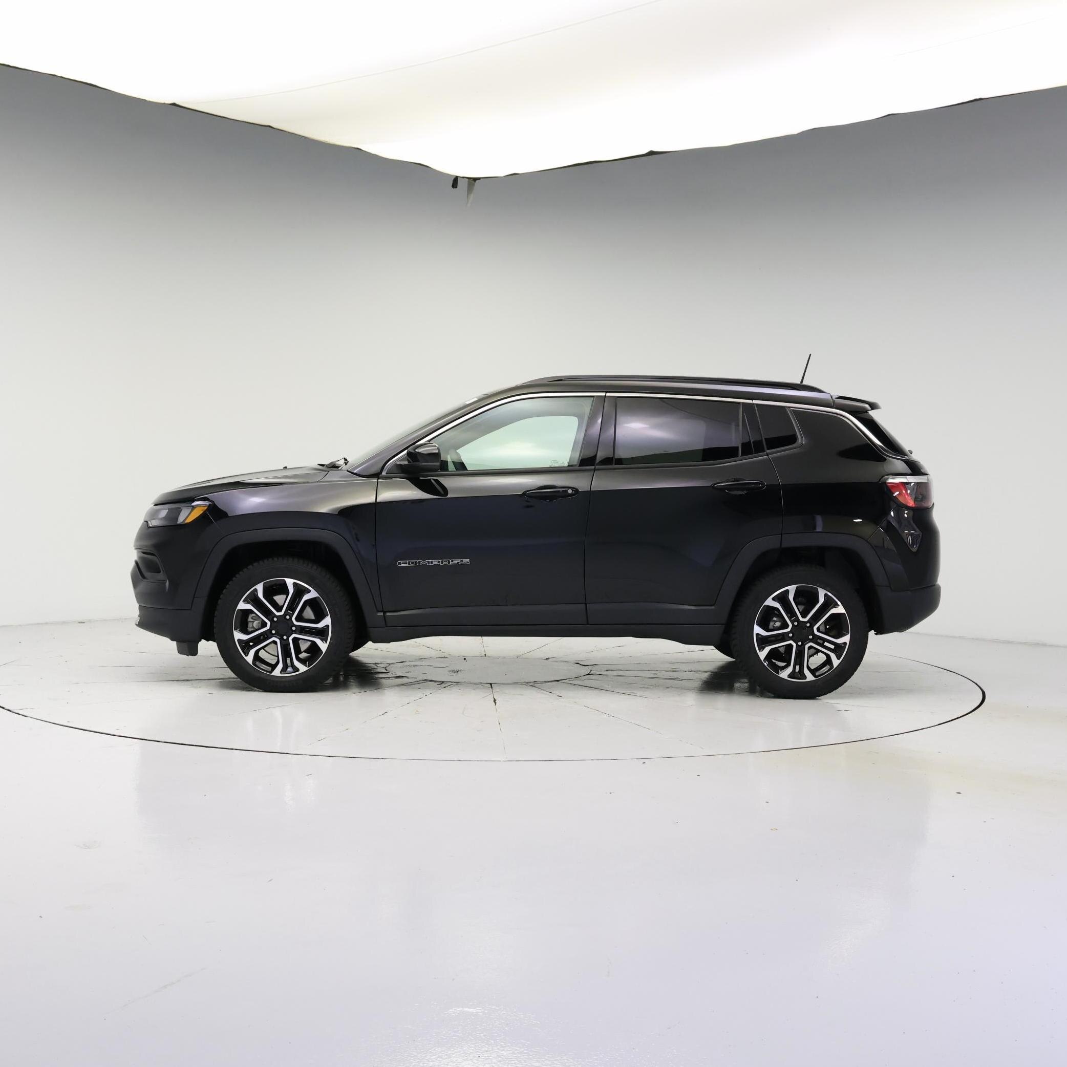 Thumbnail: 2023 Jeep Compass - 3