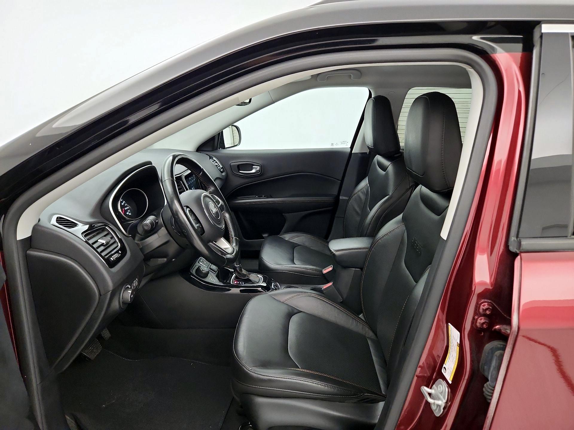 Thumbnail: 2020 Jeep Compass - 11