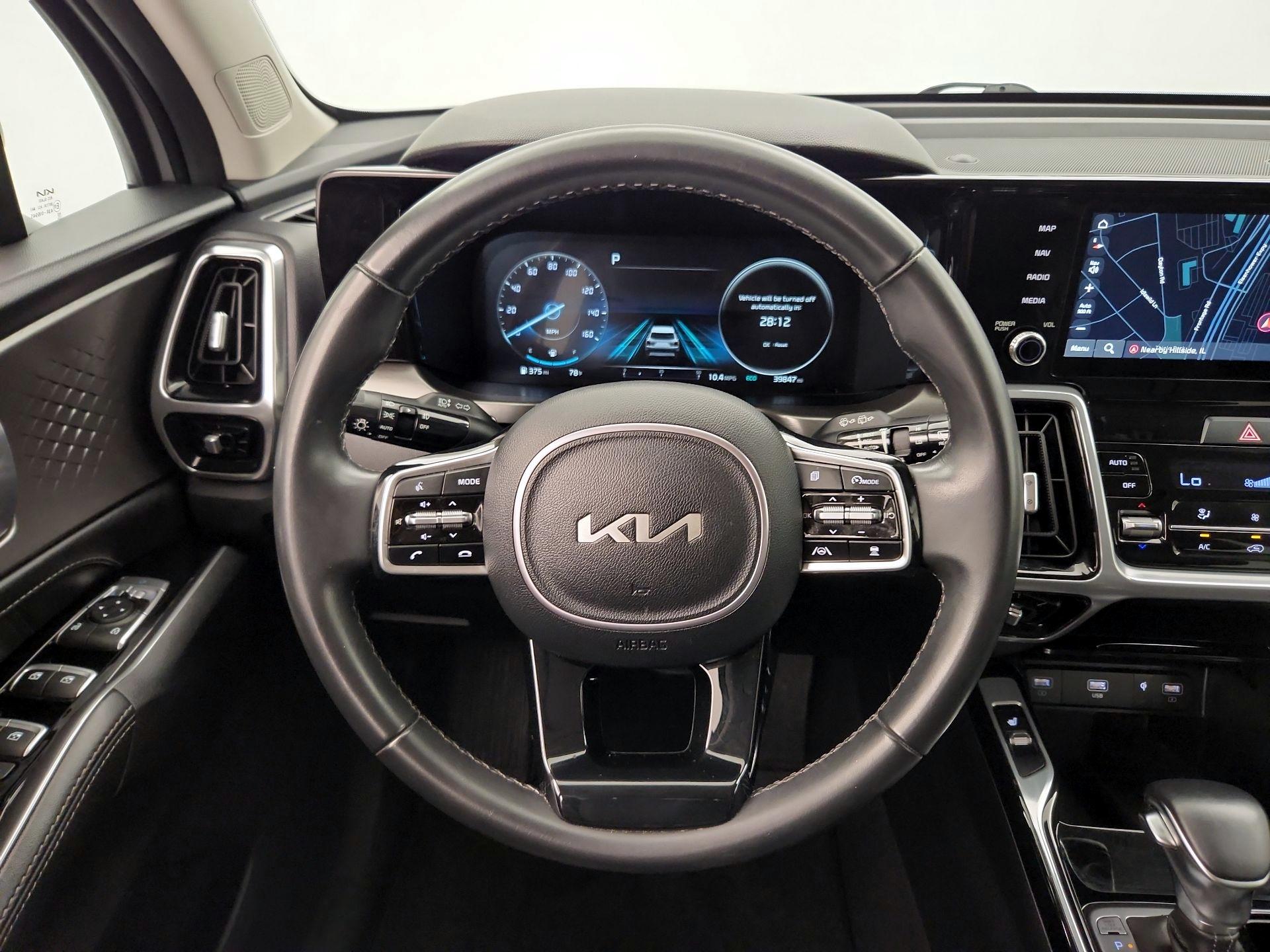 Thumbnail: 2023 Kia Sorento - 10