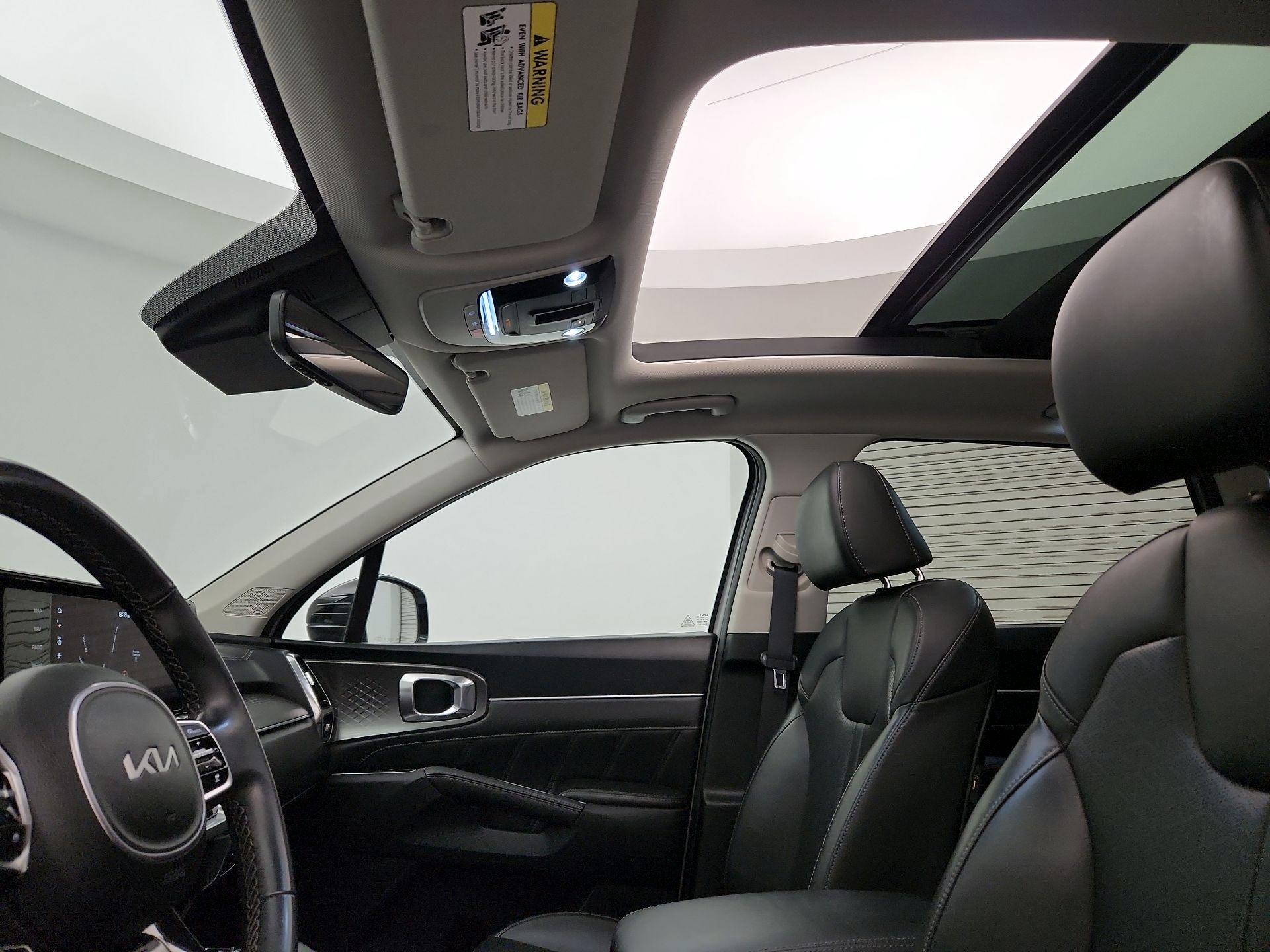 Thumbnail: 2023 Kia Sorento - 20