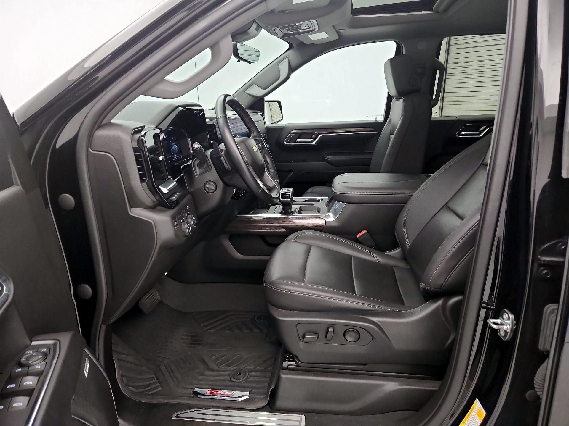 Thumbnail: 2023 Chevrolet Silverado 1500 - 11