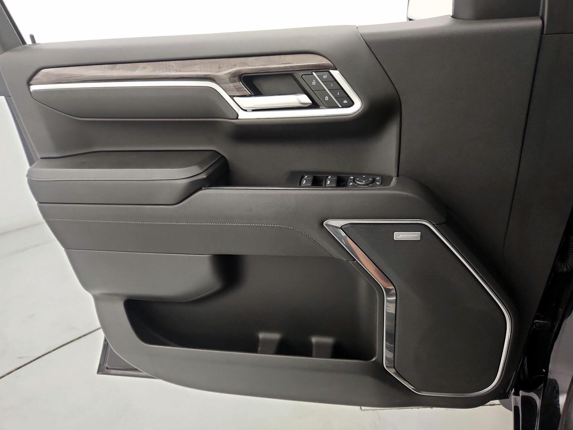 Thumbnail: 2023 Chevrolet Silverado 1500 - 12