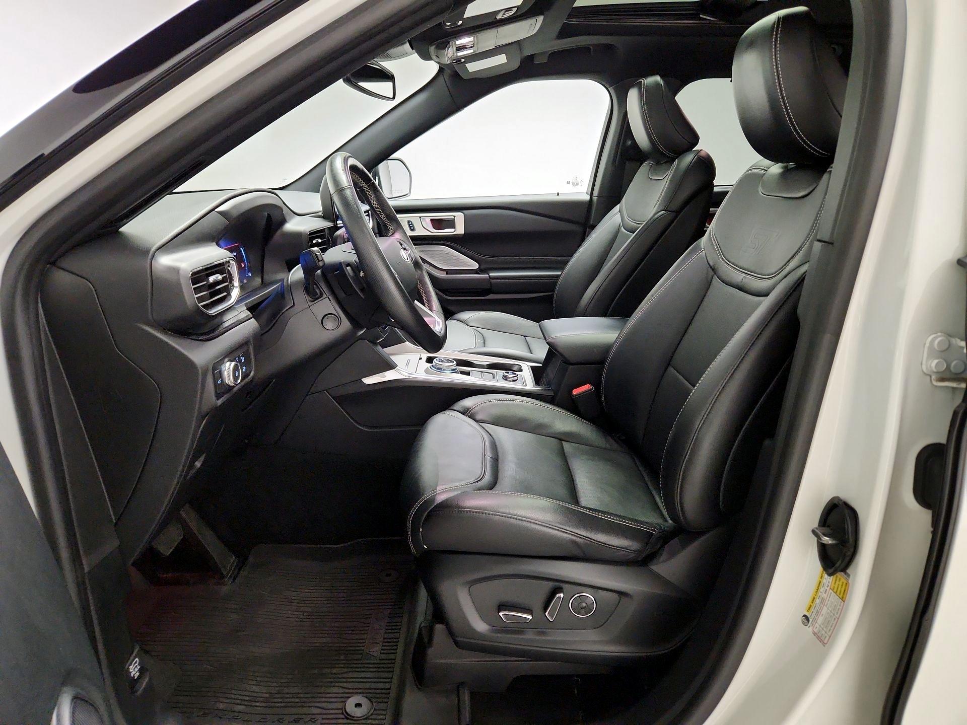 Thumbnail: 2020 Ford Explorer - 11