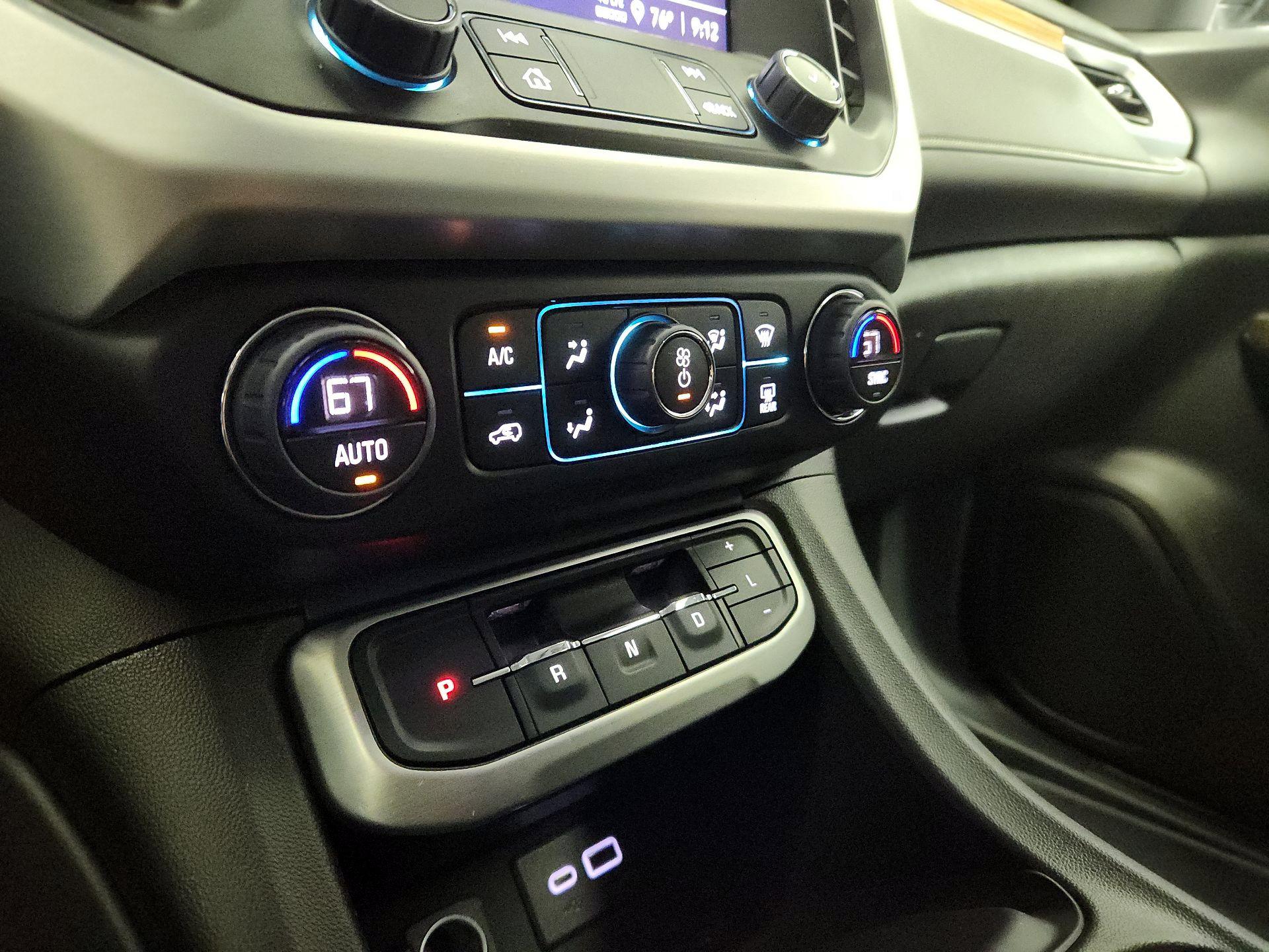 Thumbnail: 2023 GMC Acadia - 16