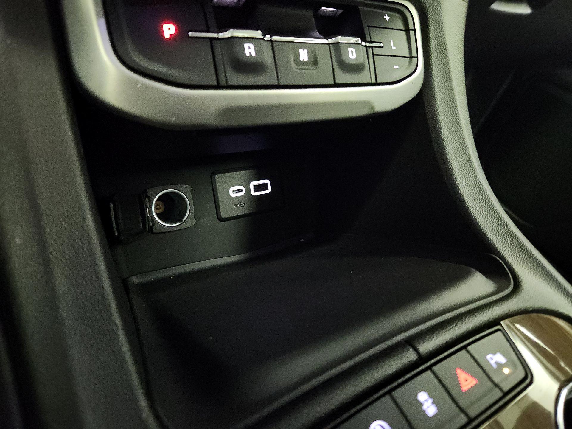 Thumbnail: 2023 GMC Acadia - 18