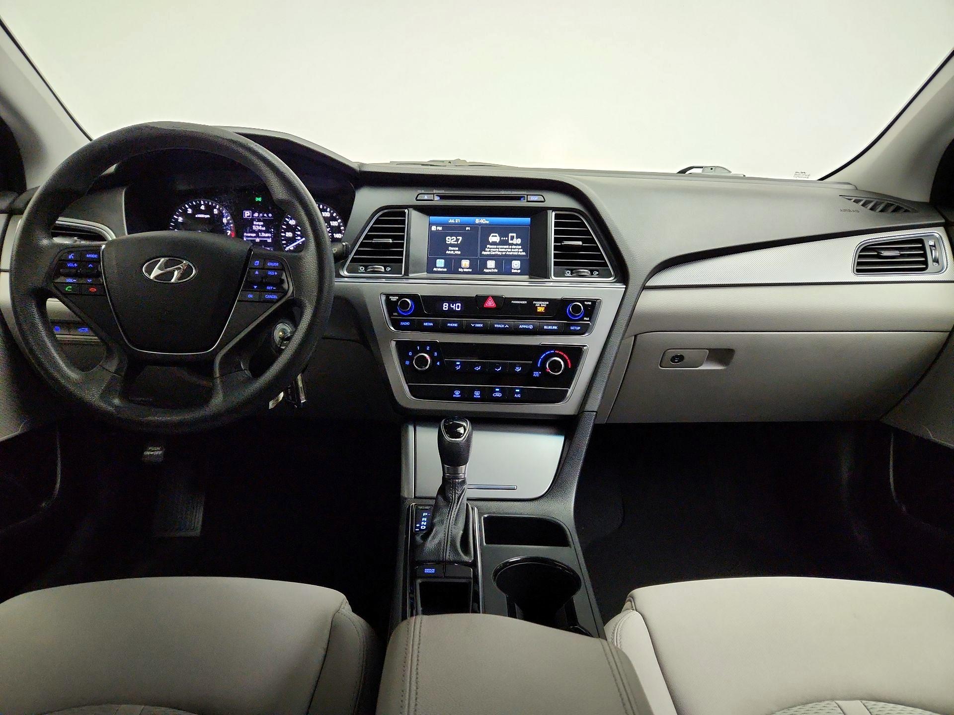 Thumbnail: 2016 Hyundai Sonata - 9