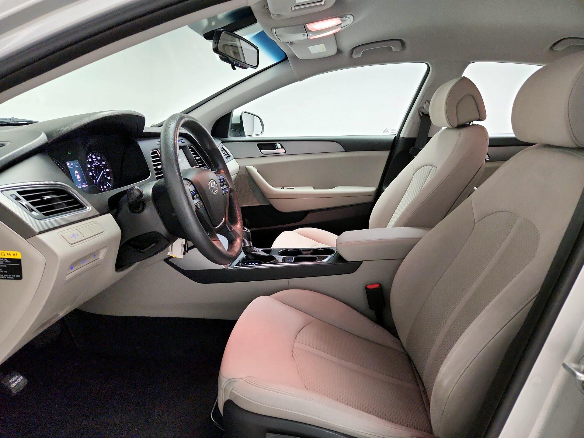 Thumbnail: 2016 Hyundai Sonata - 11