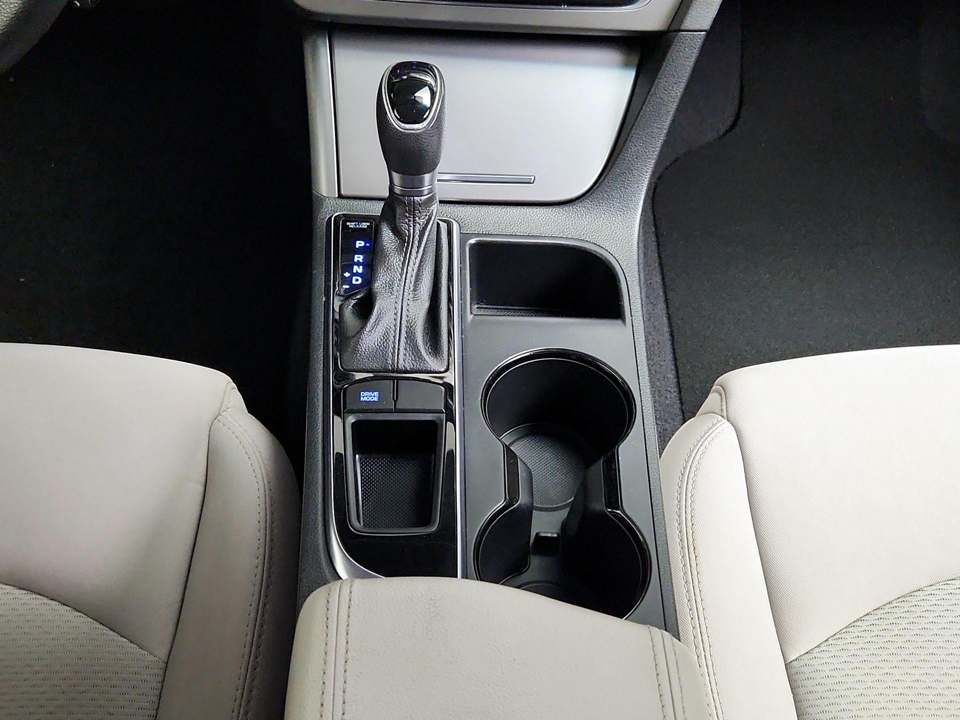 Thumbnail: 2016 Hyundai Sonata - 17