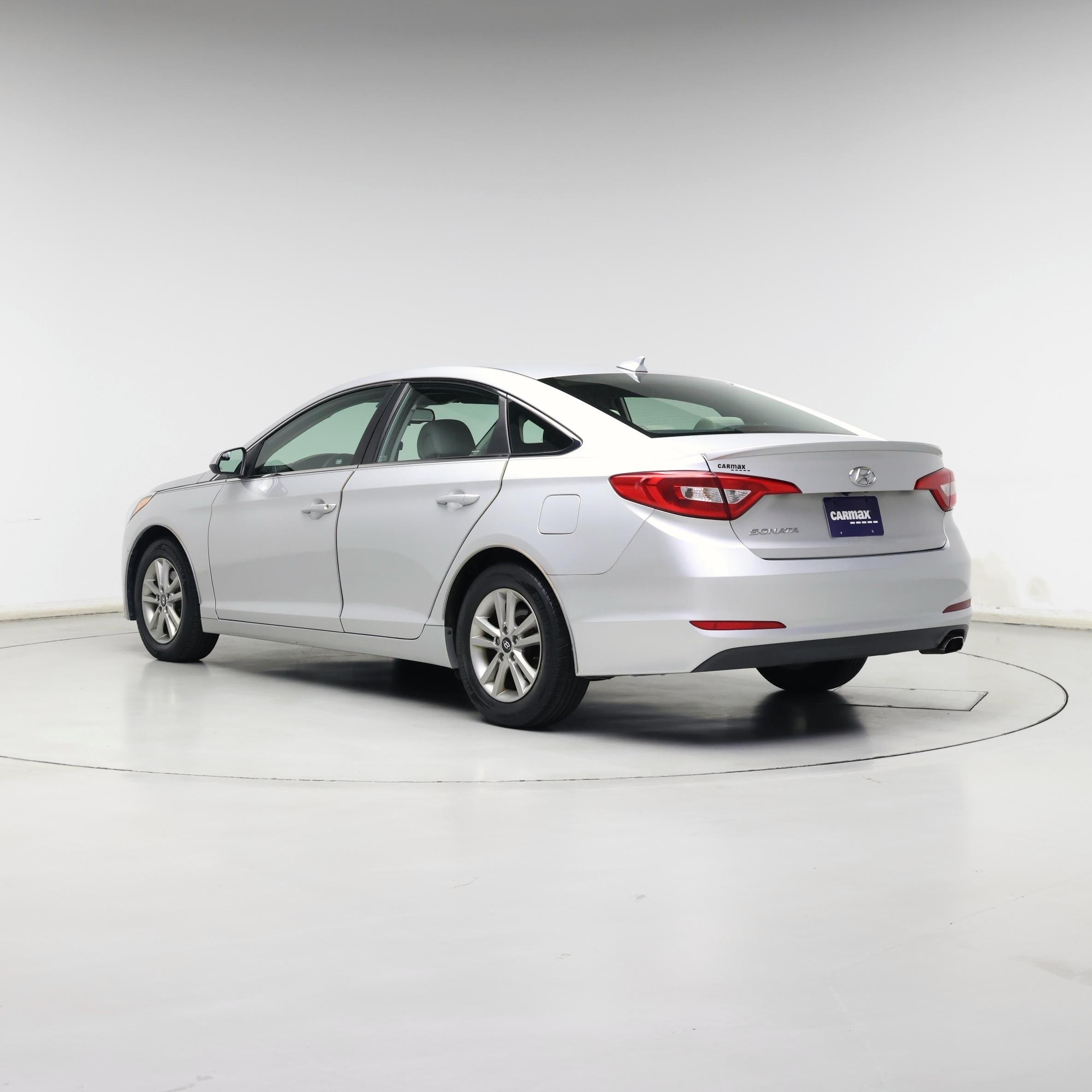 Thumbnail: 2016 Hyundai Sonata - 2