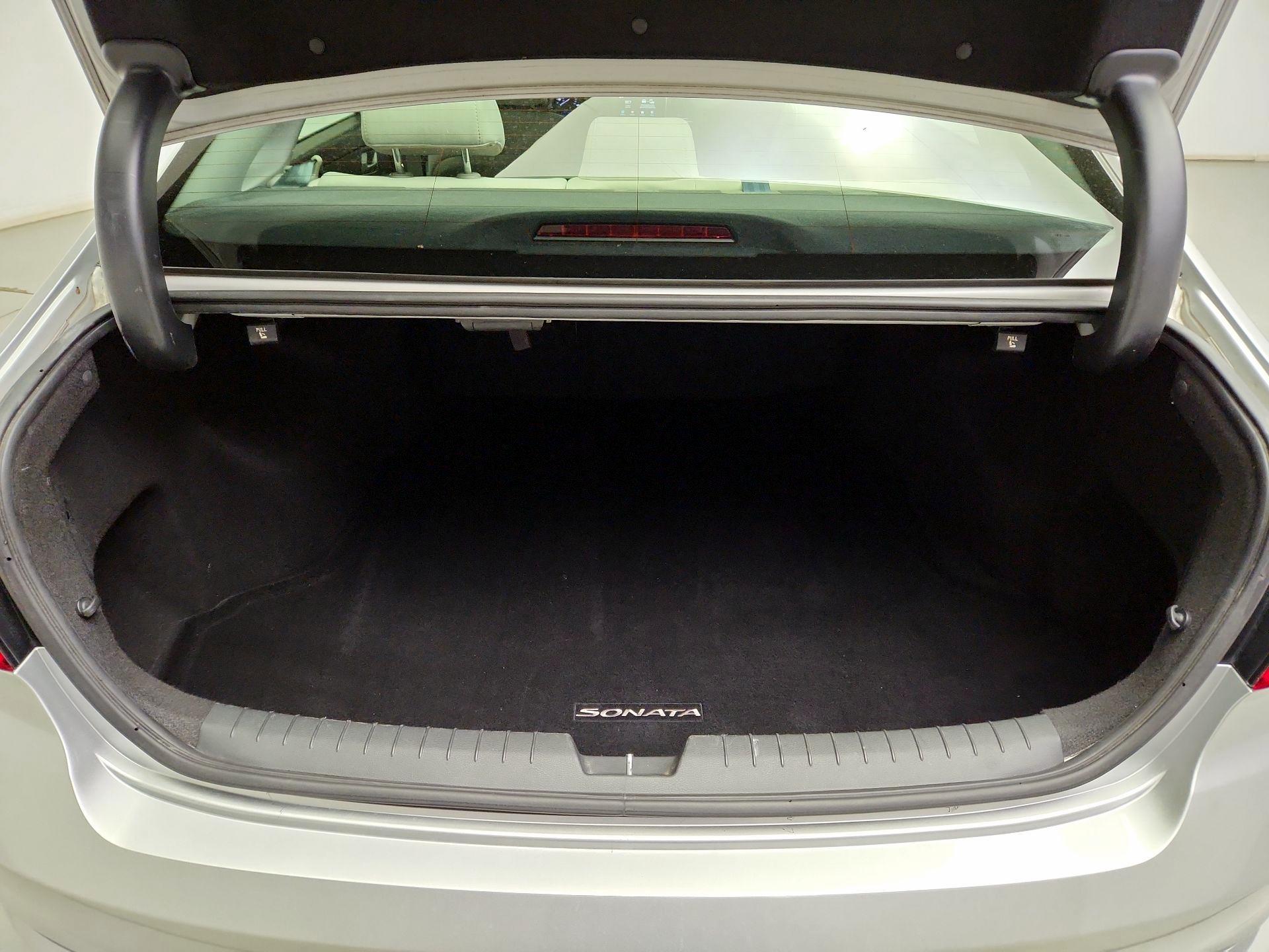 Thumbnail: 2016 Hyundai Sonata - 20