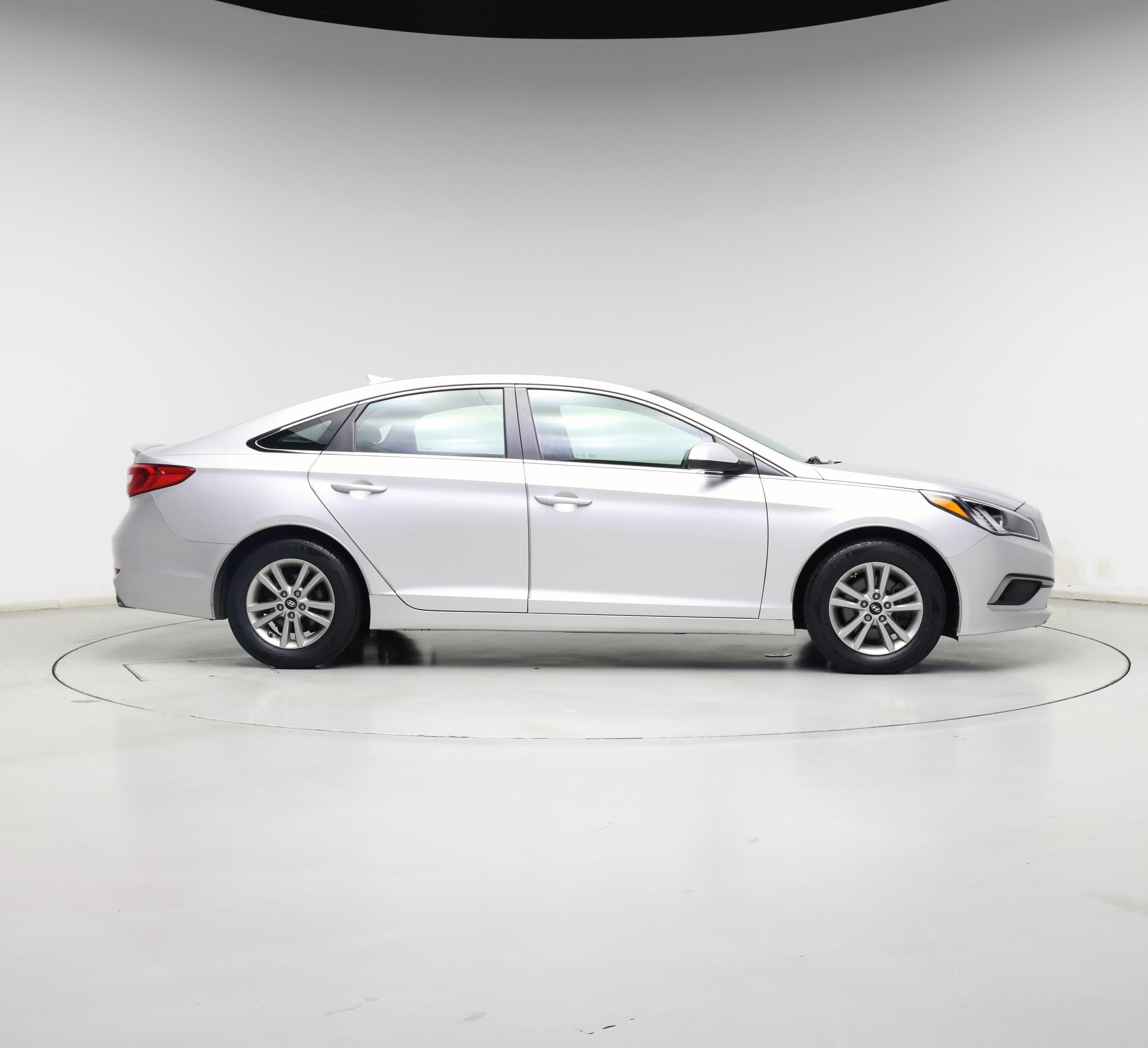 Thumbnail: 2016 Hyundai Sonata - 7