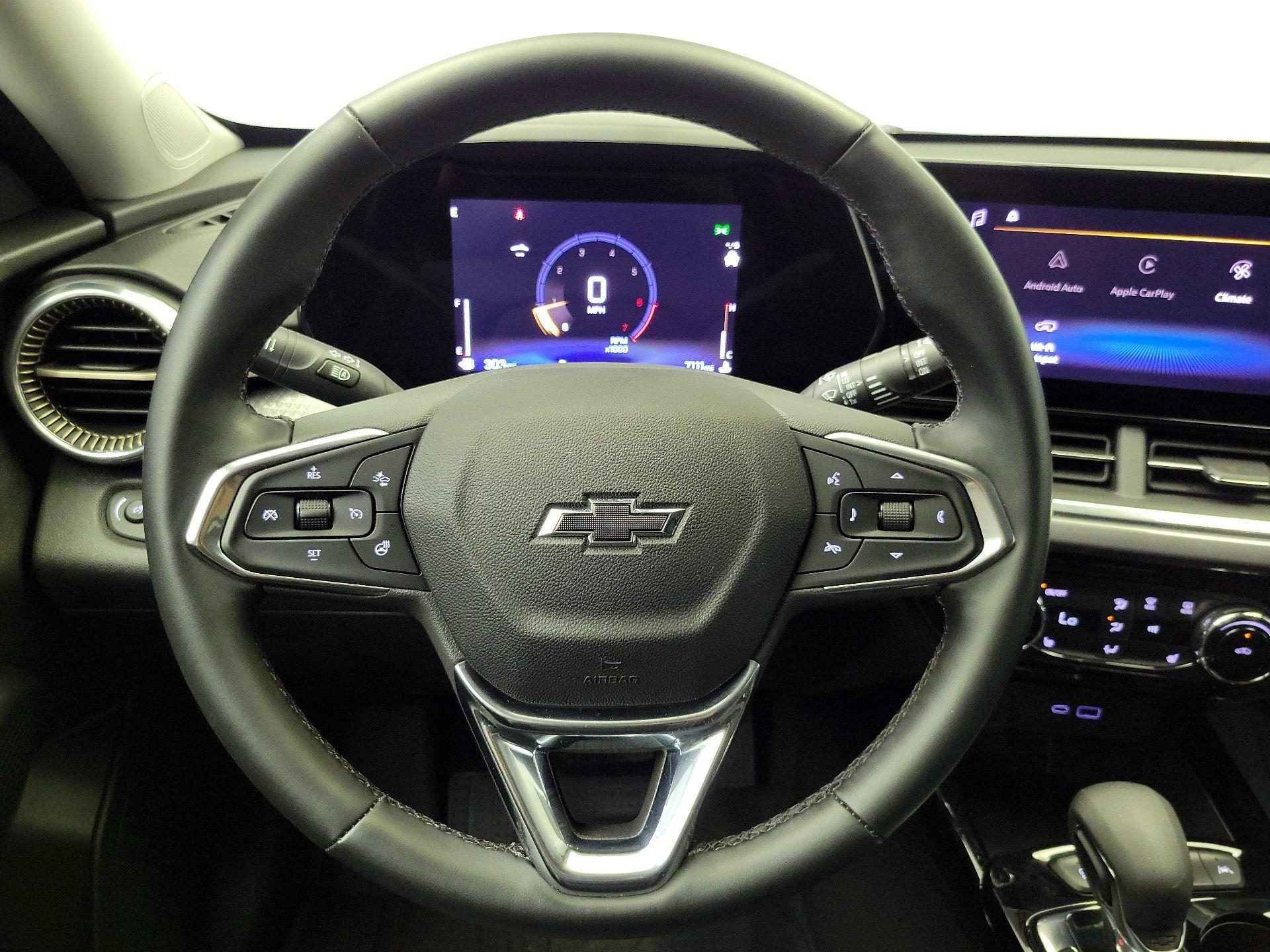 Thumbnail: 2025 Chevrolet Trax - 10