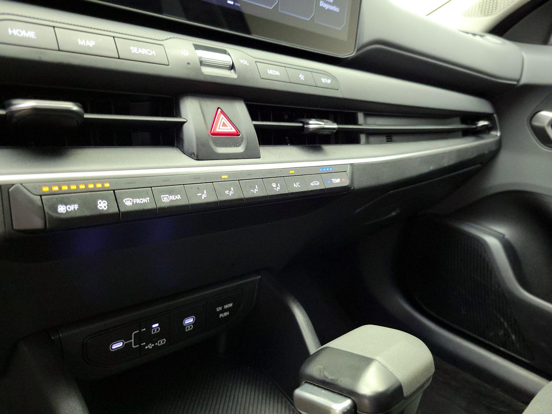 Thumbnail: 2025 Kia K4 - 16