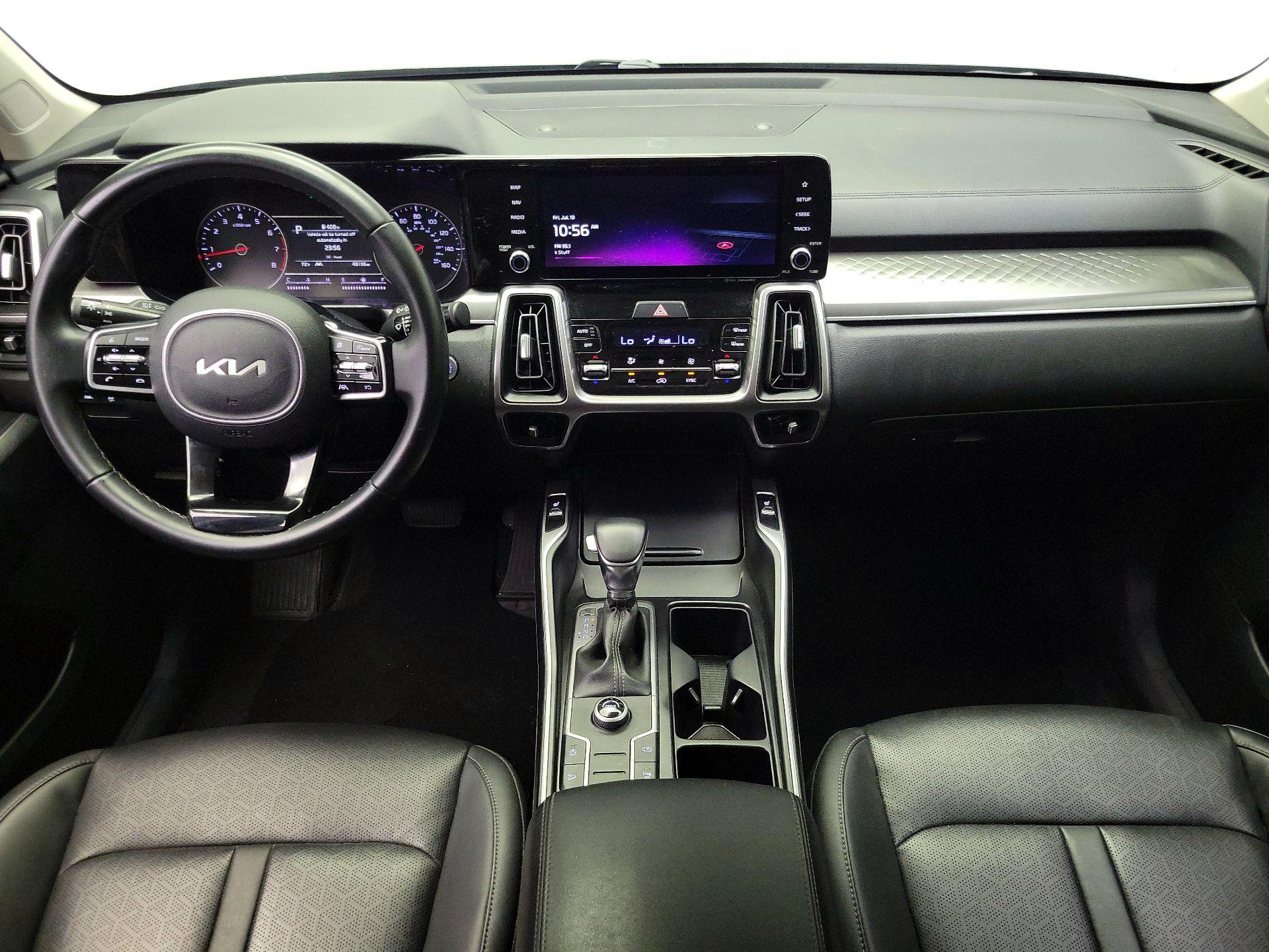Thumbnail: 2022 Kia Sorento - 9
