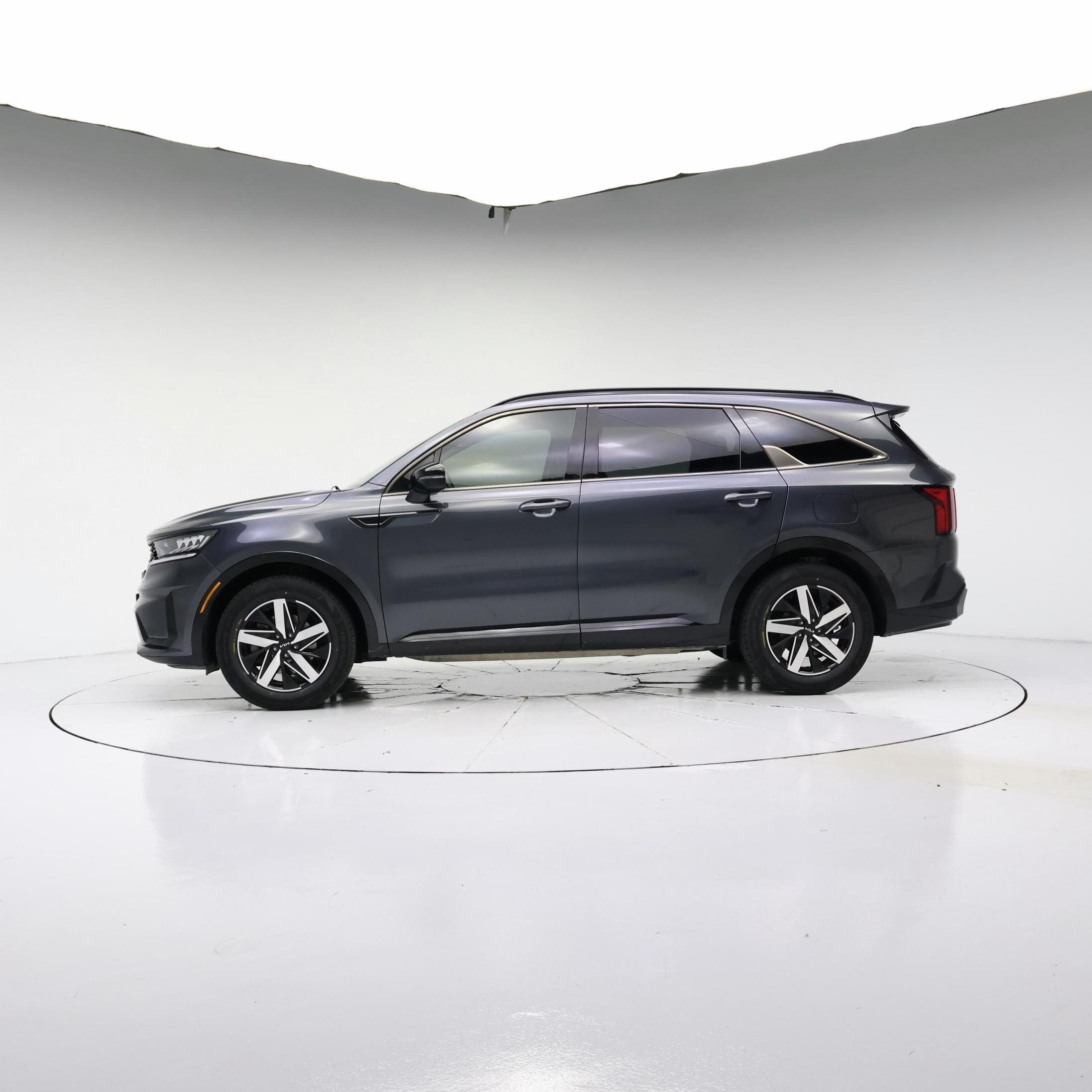 Thumbnail: 2022 Kia Sorento - 3
