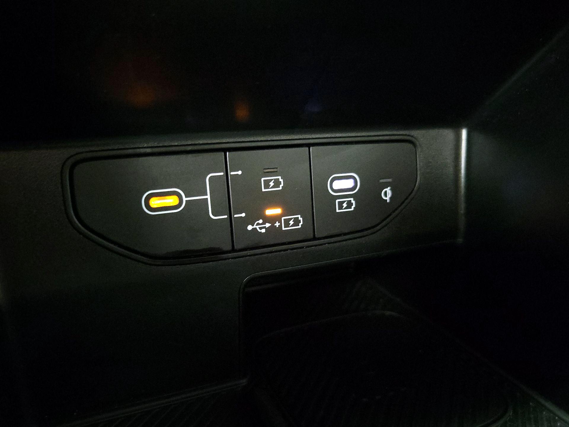 Thumbnail: 2024 Kia Sorento - 18