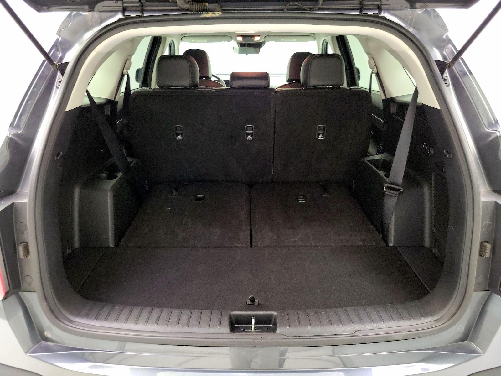 2024 Kia Sorento S - Photo 23