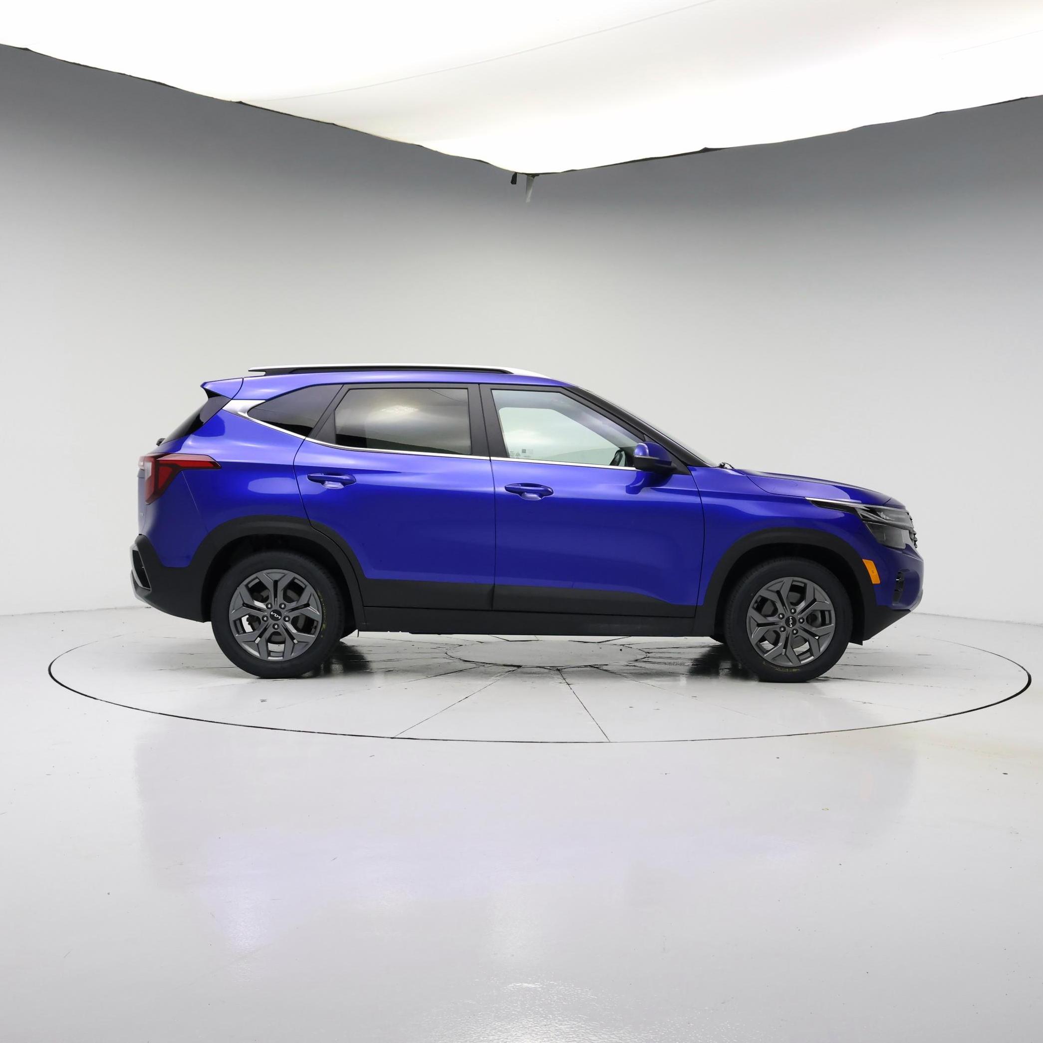 Thumbnail: 2024 Kia Seltos - 3