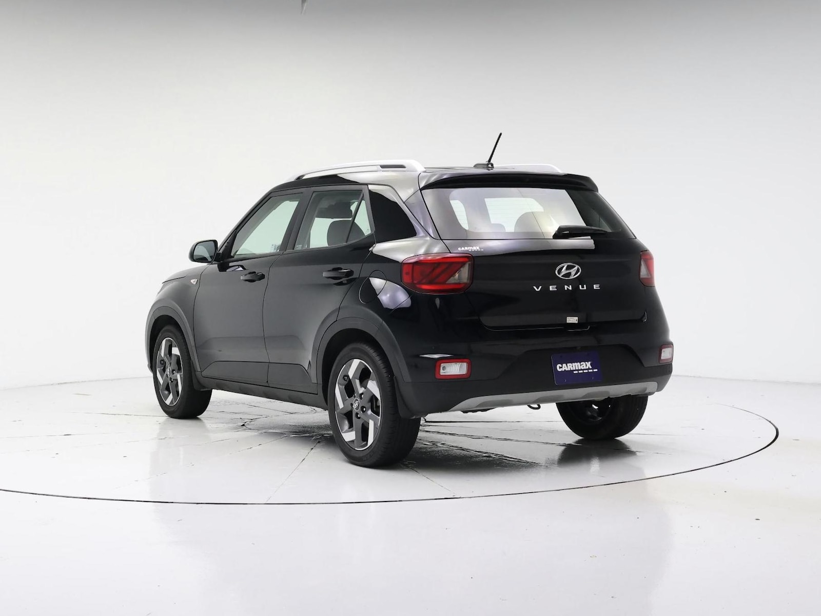 2024 Hyundai Venue SEL - Photo 2