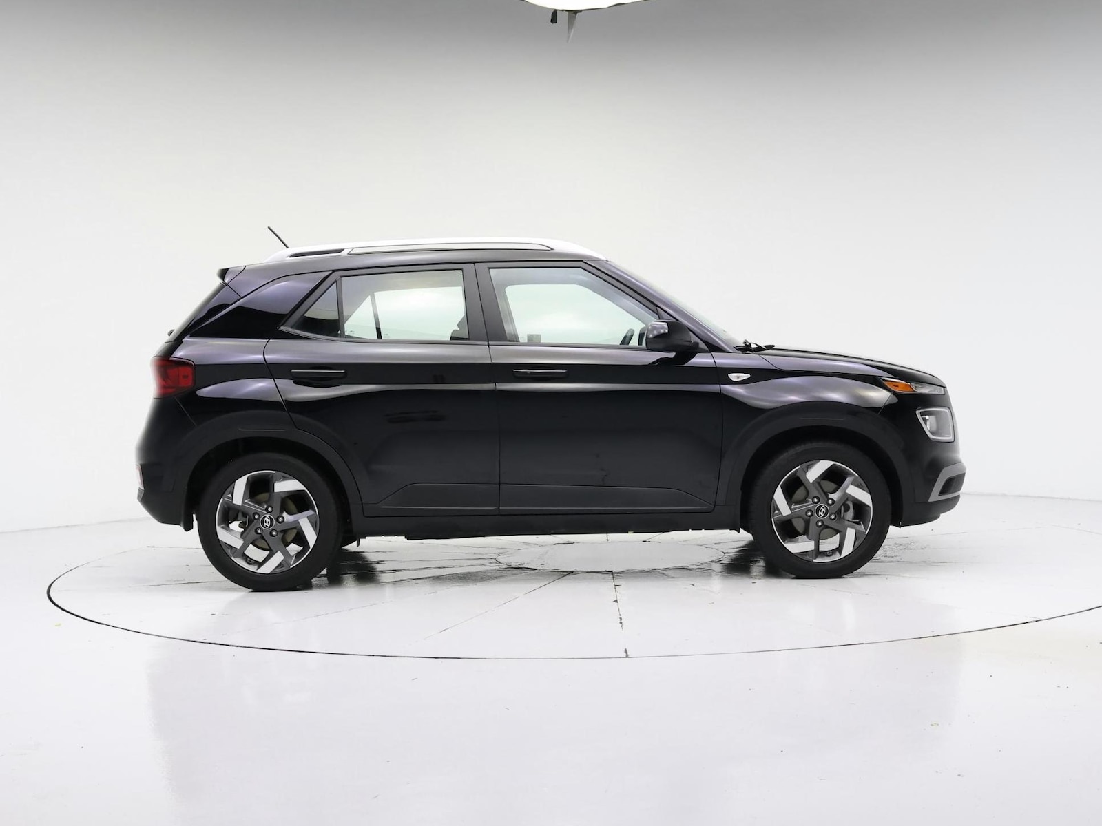 2024 Hyundai Venue SEL - Photo 4