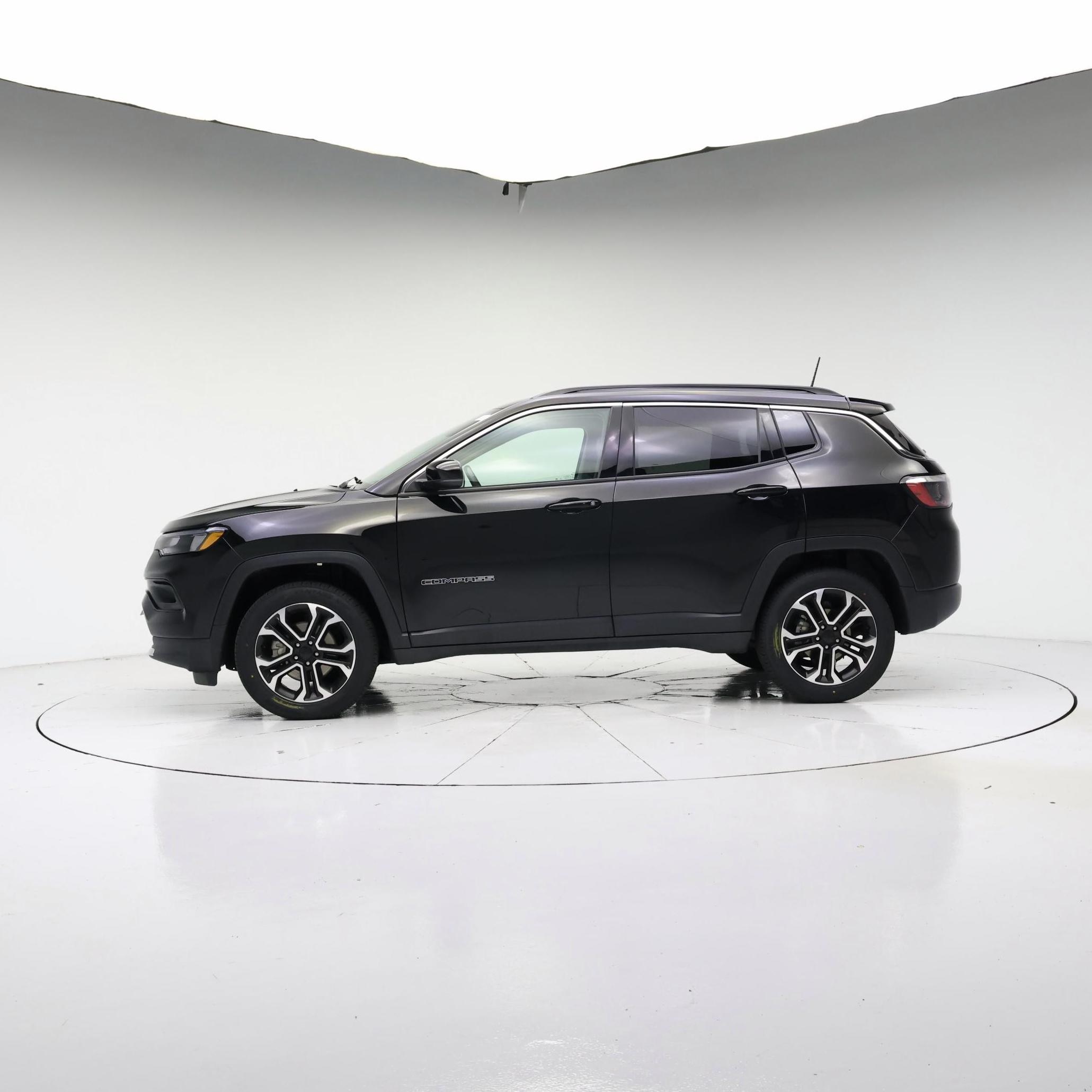 Thumbnail: 2022 Jeep Compass - 3