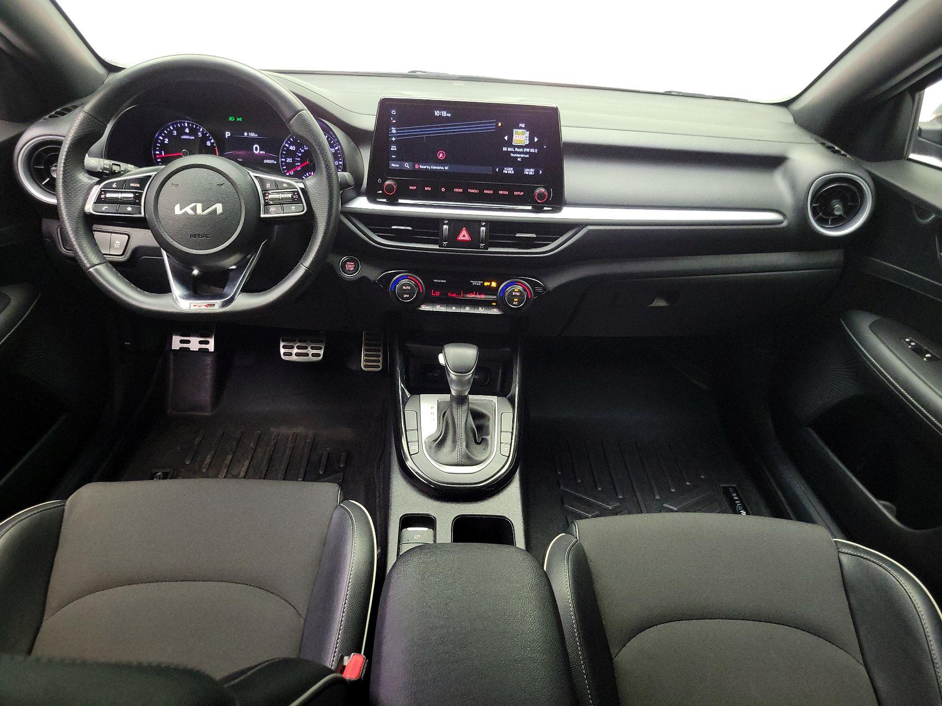 Thumbnail: 2024 Kia Forte - 9