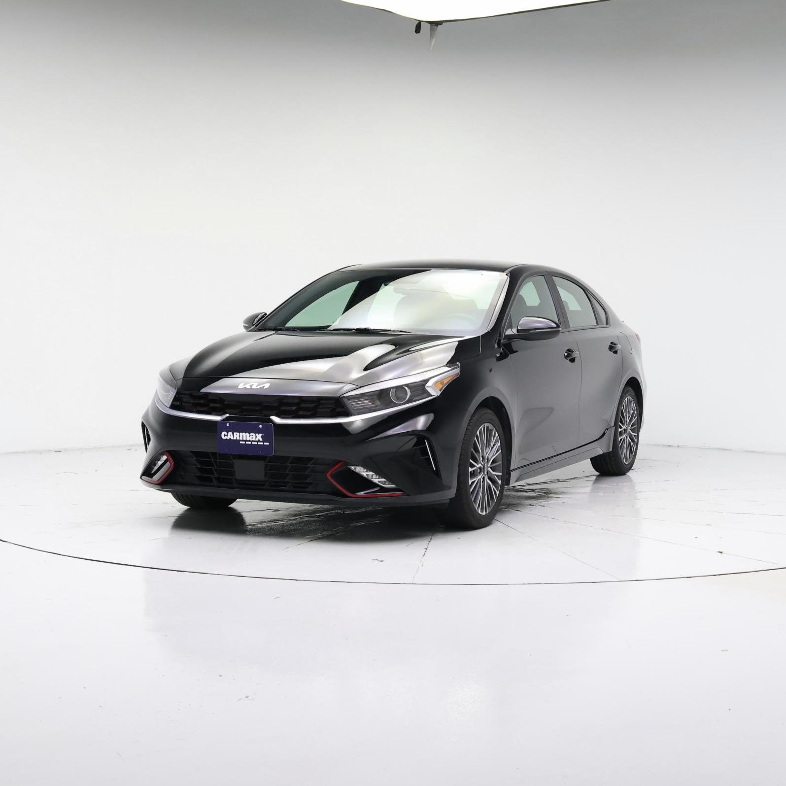 Thumbnail: 2024 Kia Forte - 4