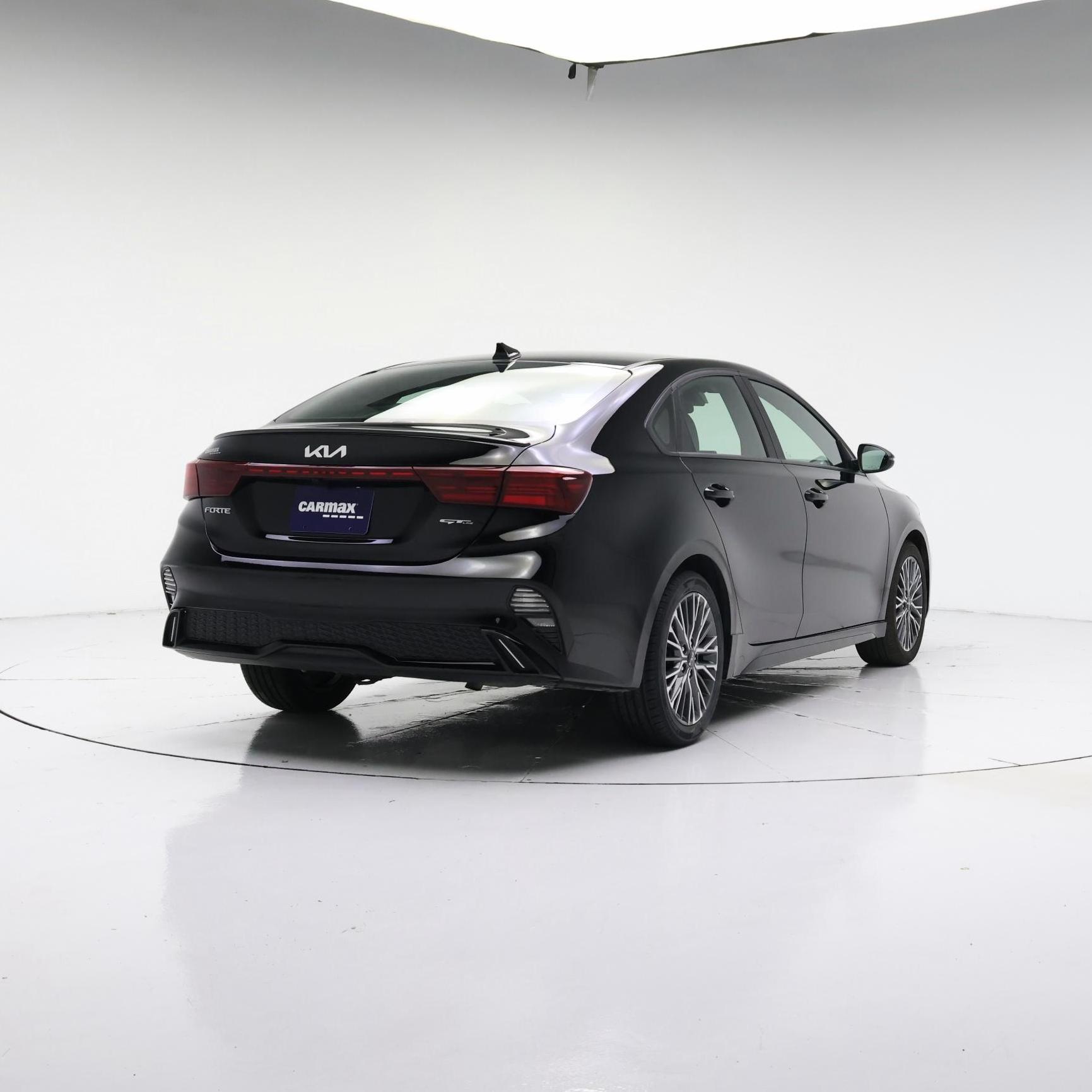 Thumbnail: 2024 Kia Forte - 8