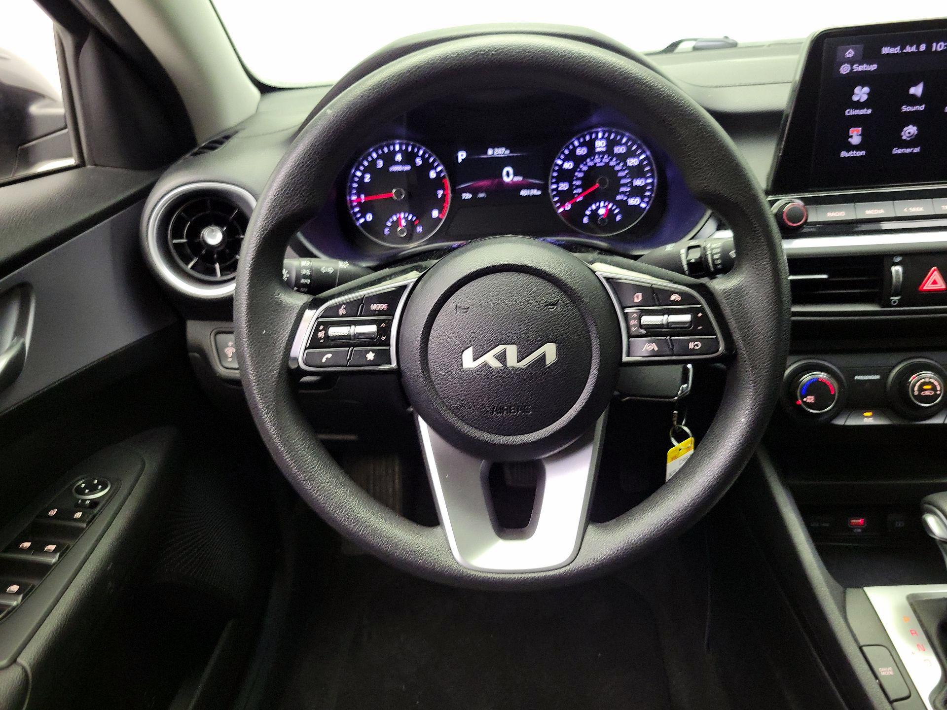 Thumbnail: 2024 Kia Forte - 10